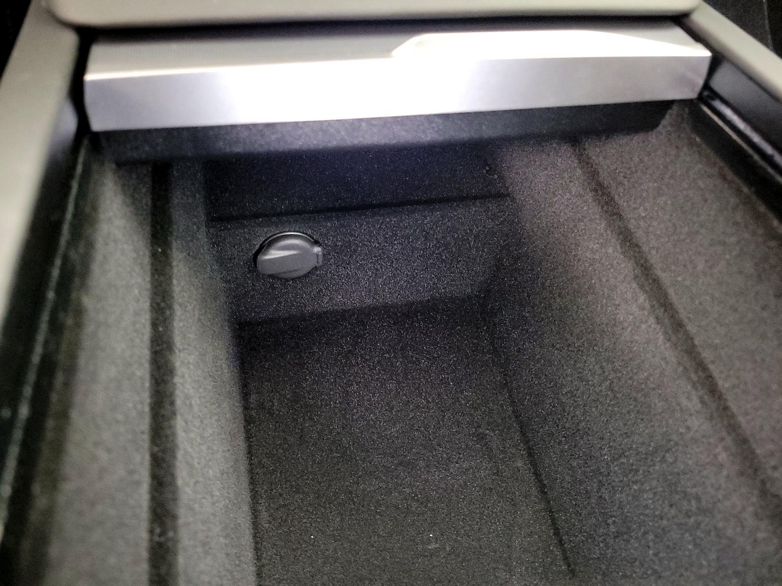 2025 Tesla Model 3 Long Range - Photo 20