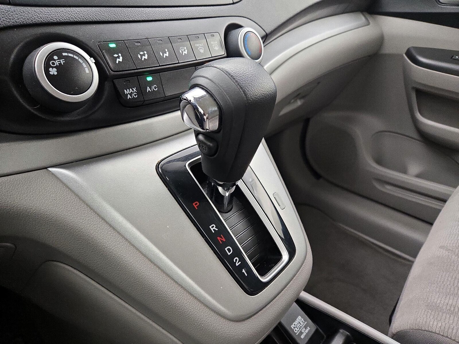 2014 Honda CR-V LX - Photo 18