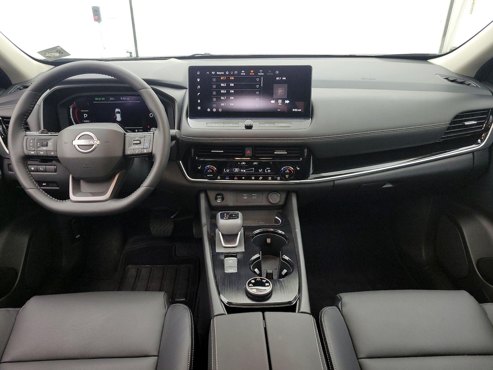 2025 Nissan Rogue SL - Photo 10