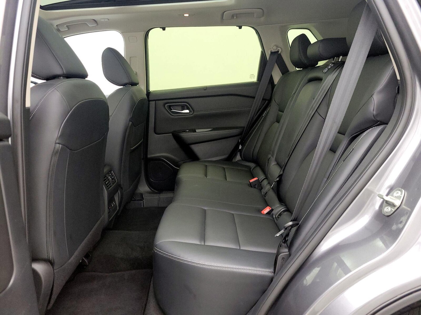 2025 Nissan Rogue SL - Photo 22