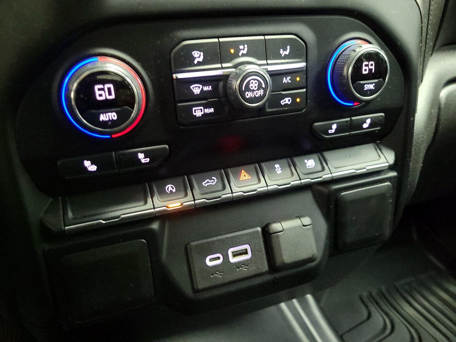 2020 Chevrolet Silverado 1500 LT - Photo 17