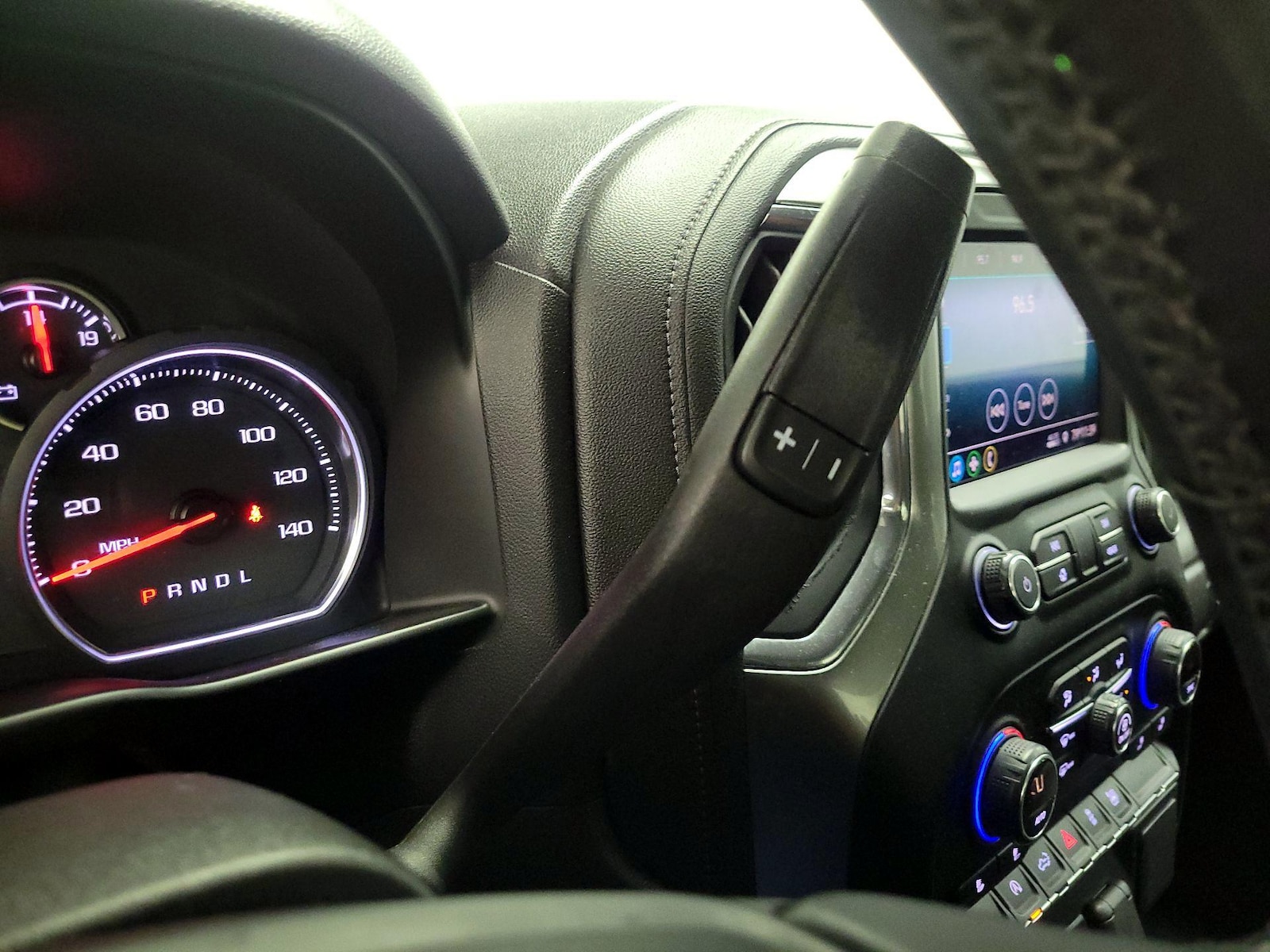 2020 Chevrolet Silverado 1500 LT - Photo 18