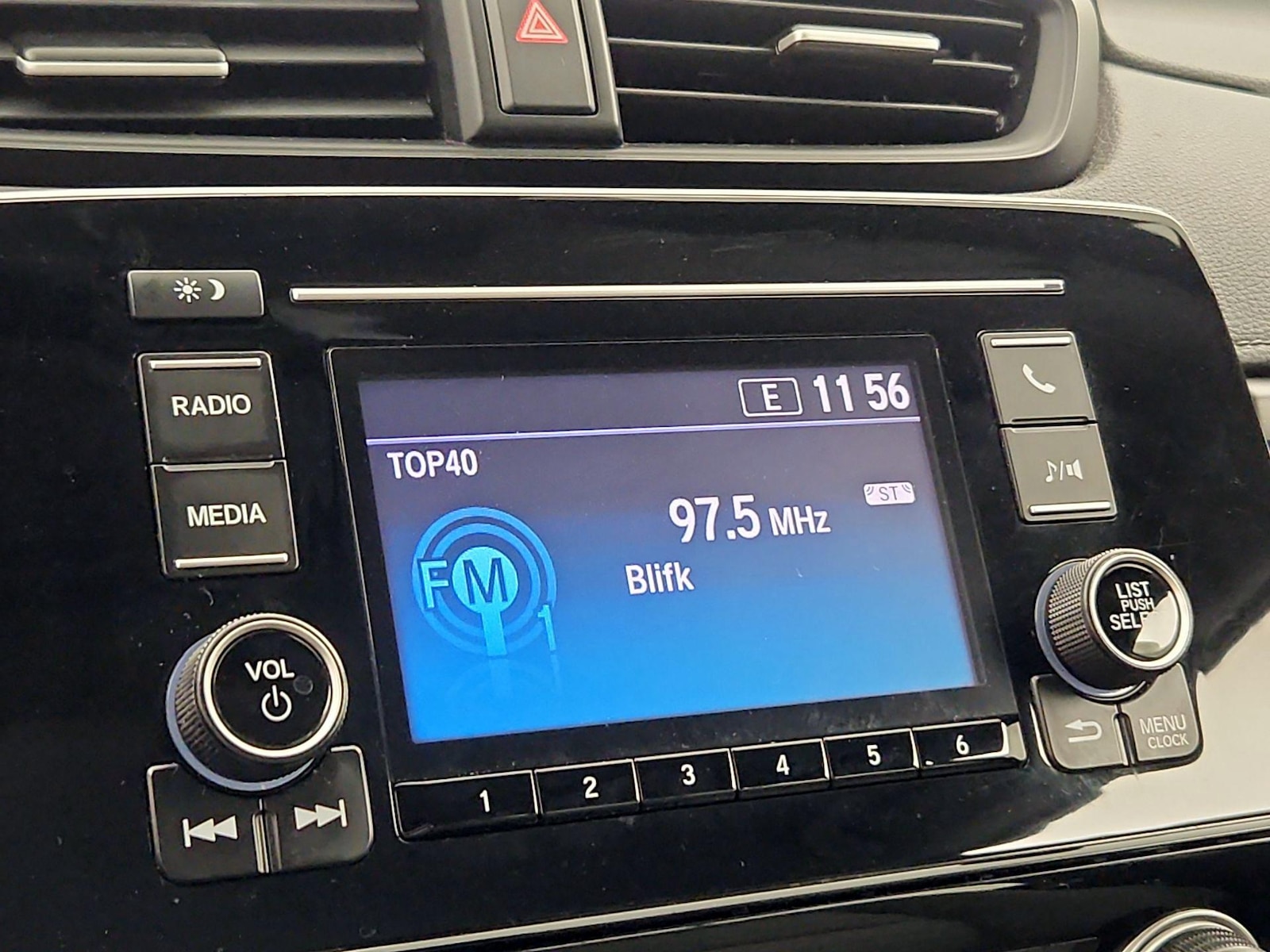 2020 Honda CR-V LX - Photo 16