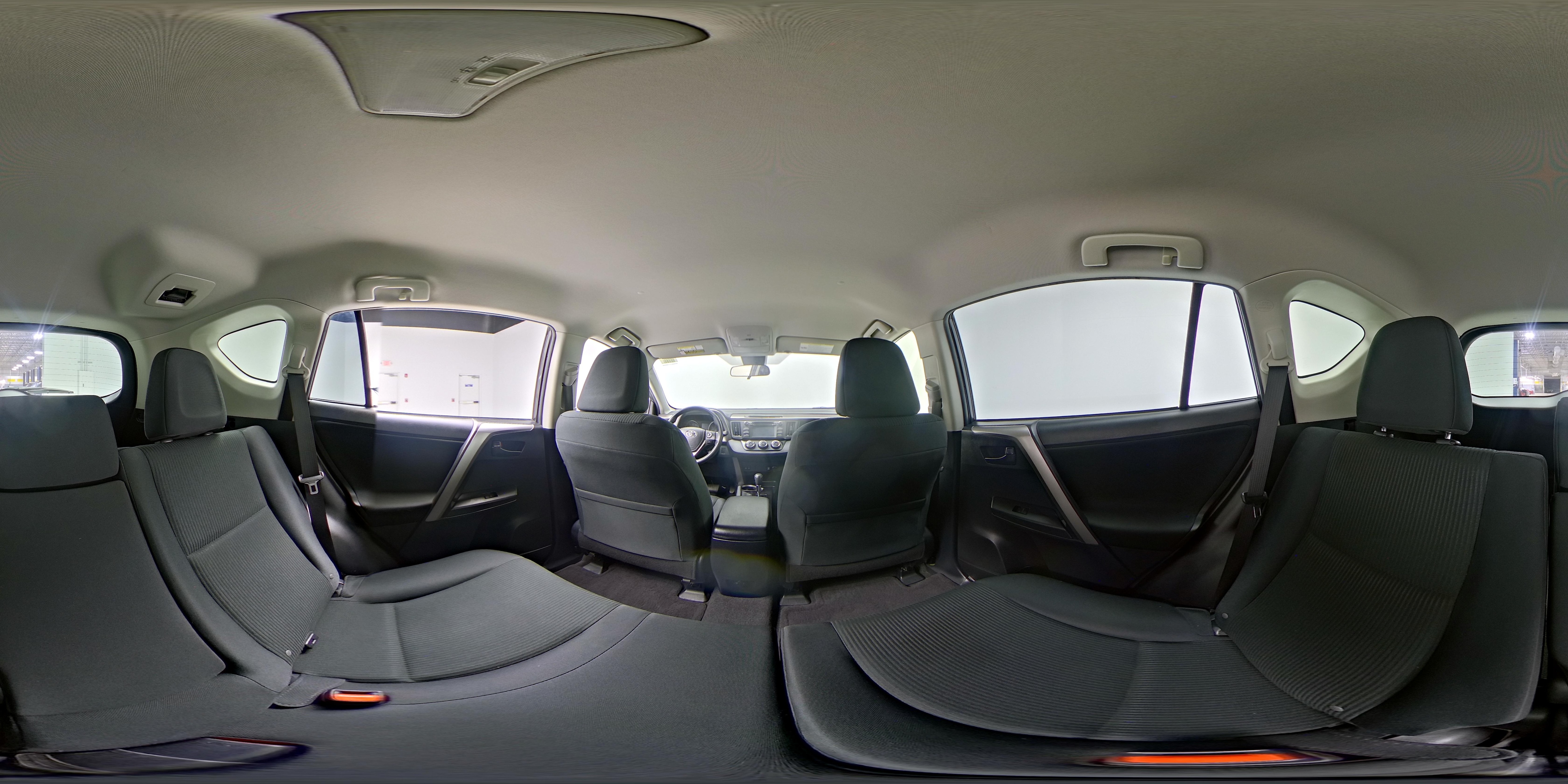 2017 Toyota RAV4 LE - Photo 26
