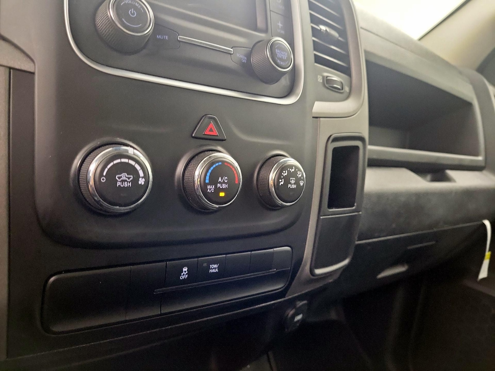 2023 RAM Ram 1500 Classic Tradesman - Photo 17
