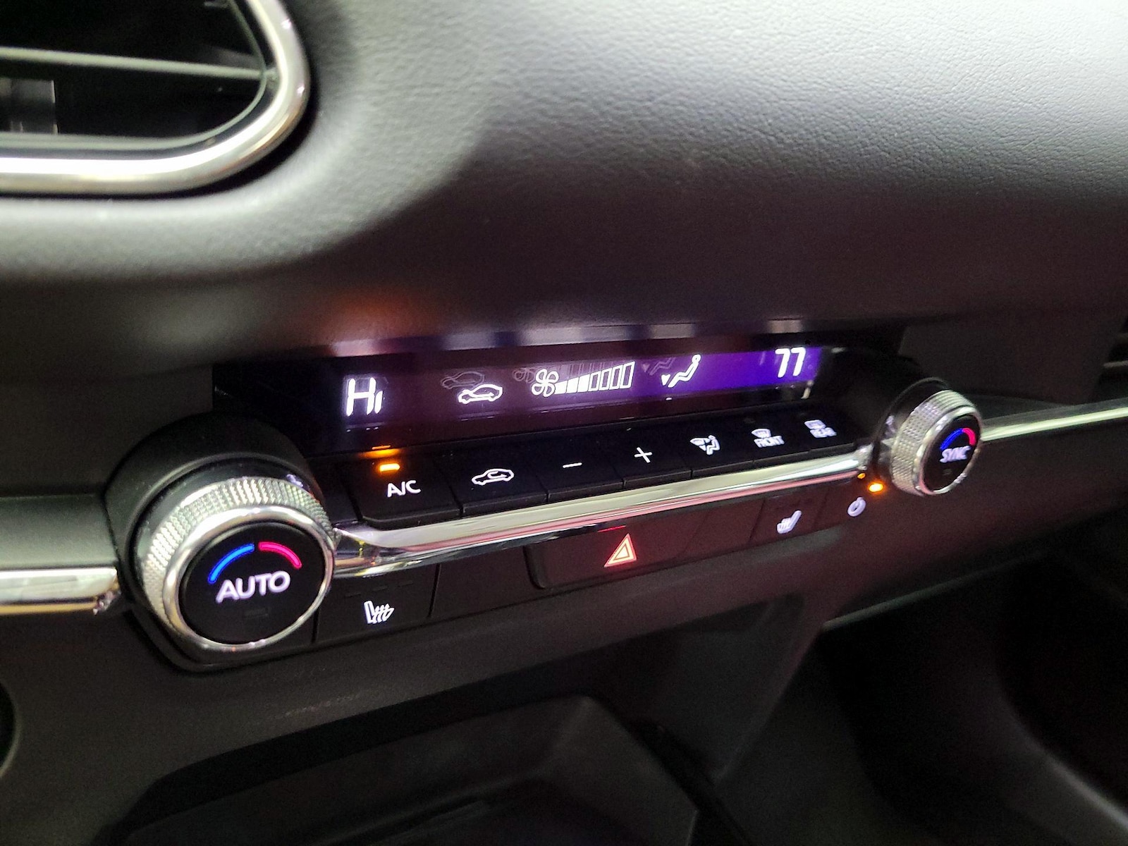 2024 Mazda CX-30 Carbon Edition - Photo 16