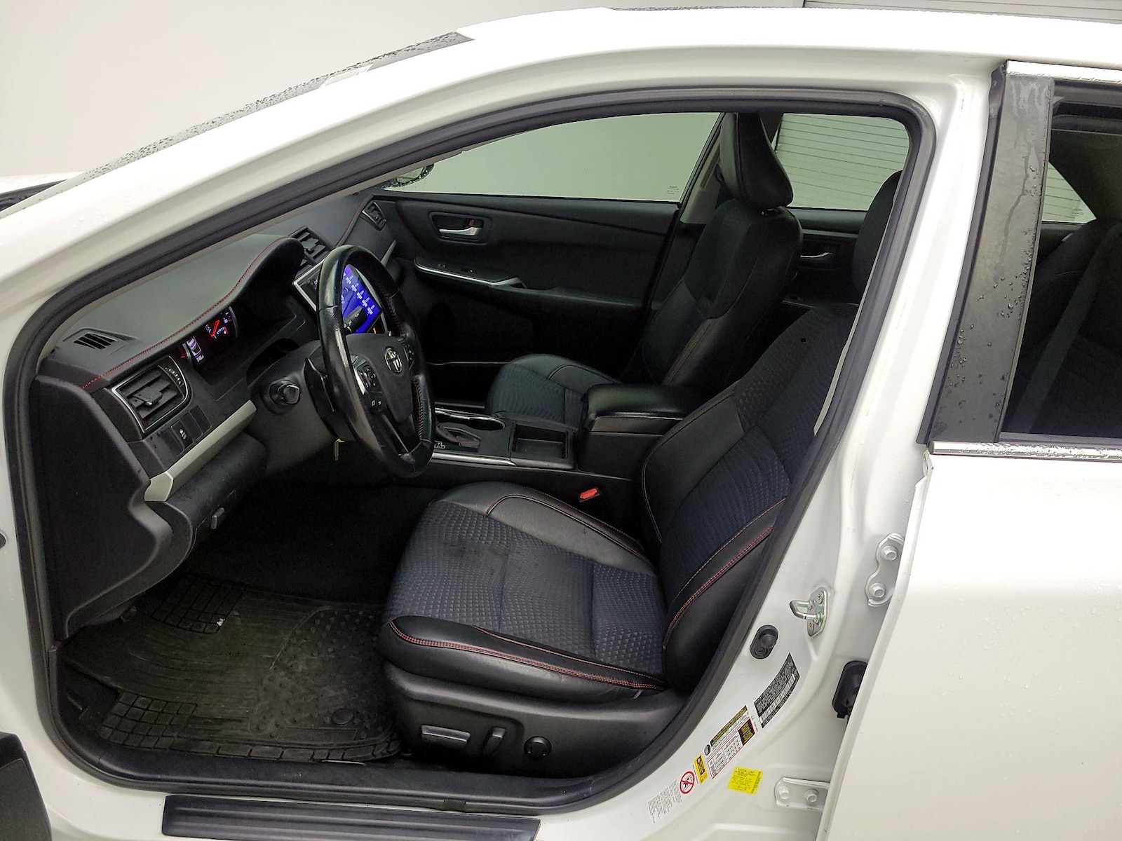 Power Seat(s) & Side Airbags
