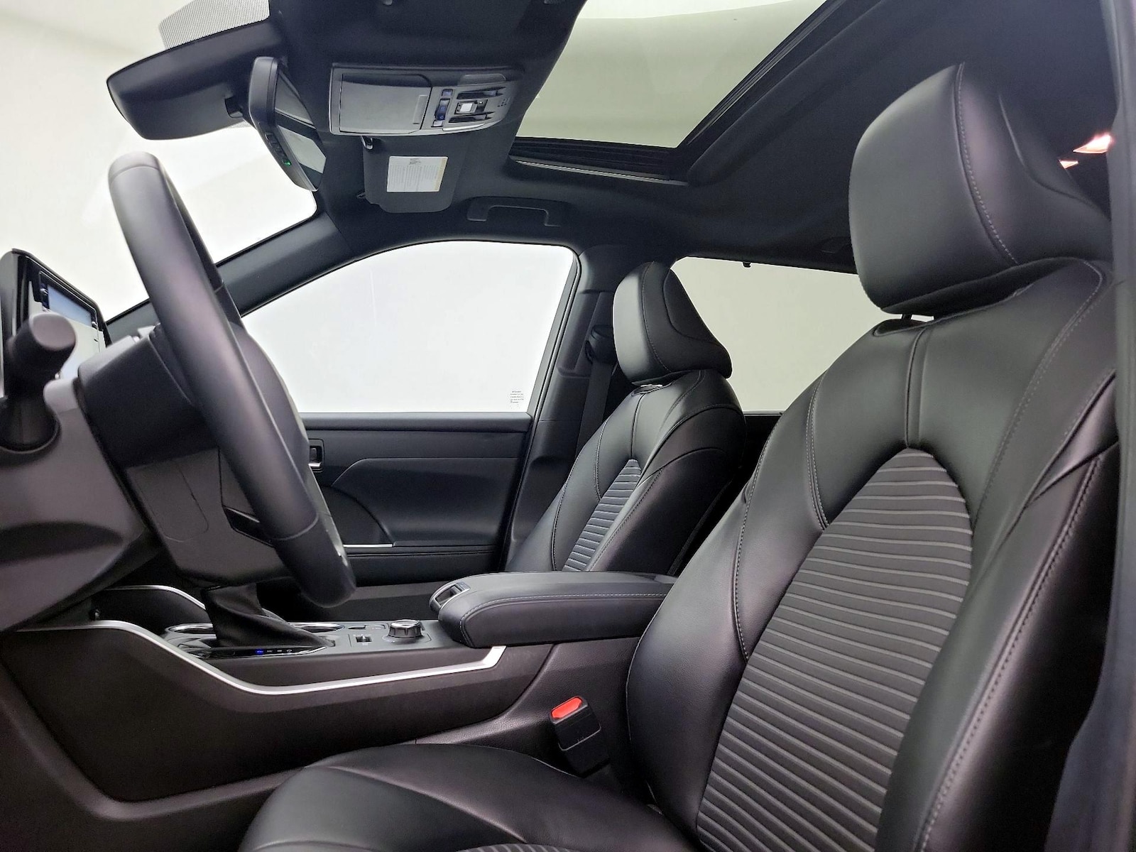 Sunroof(s) & Overhead Airbags
