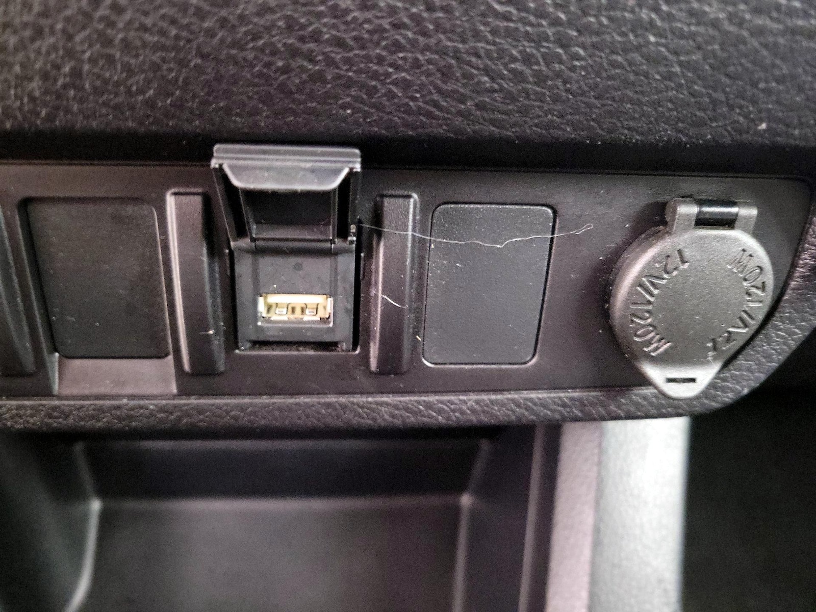 2021 Toyota Tacoma SR - Photo 19
