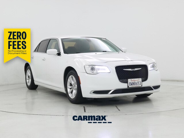 White 2016 Chrysler 300 Sedan Automatic