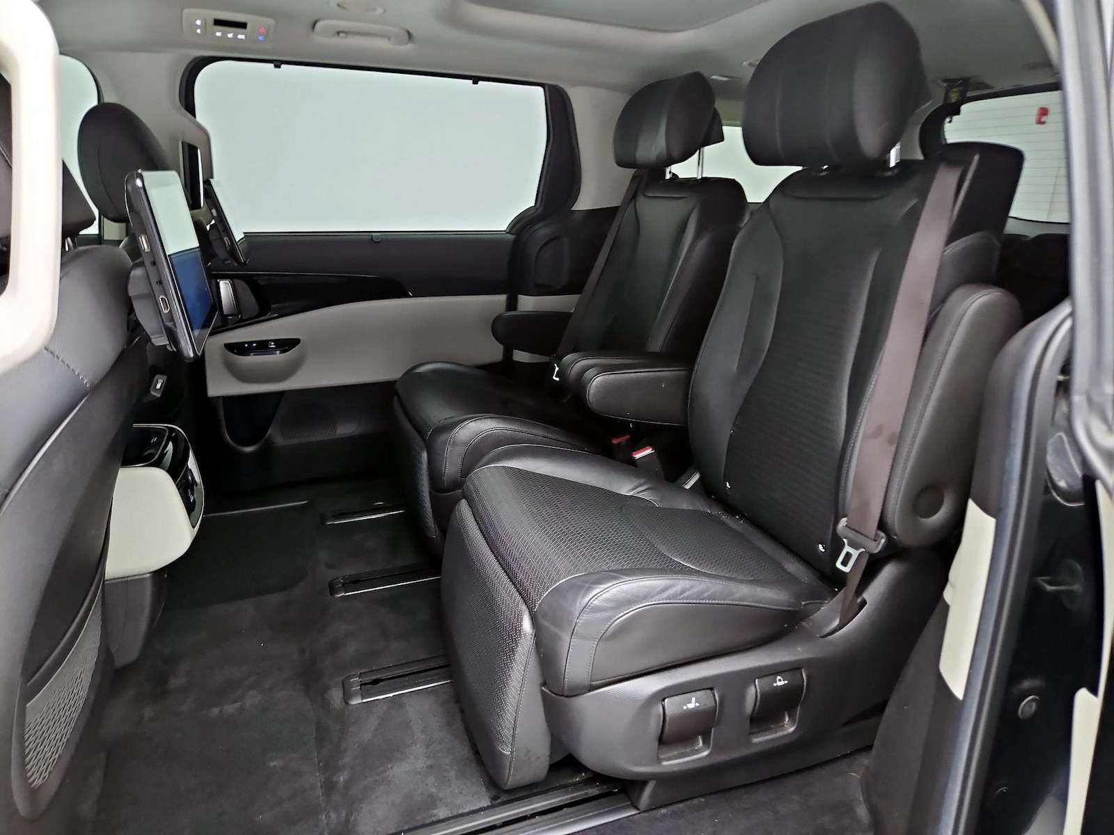 Rear Air Conditioning