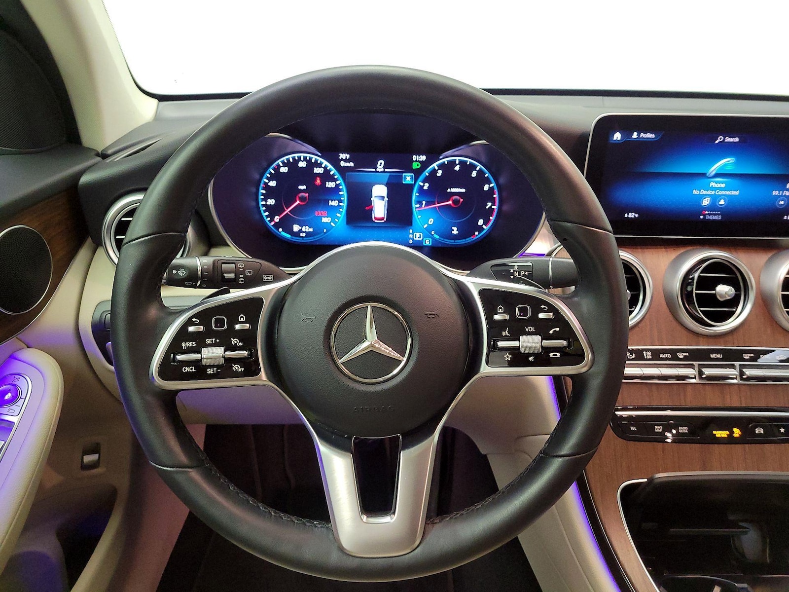2022 Mercedes-Benz GLC GLC300 - Photo 11