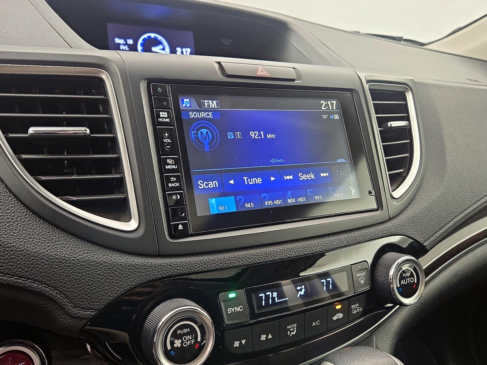 2015 Honda CR-V Touring - Photo 17