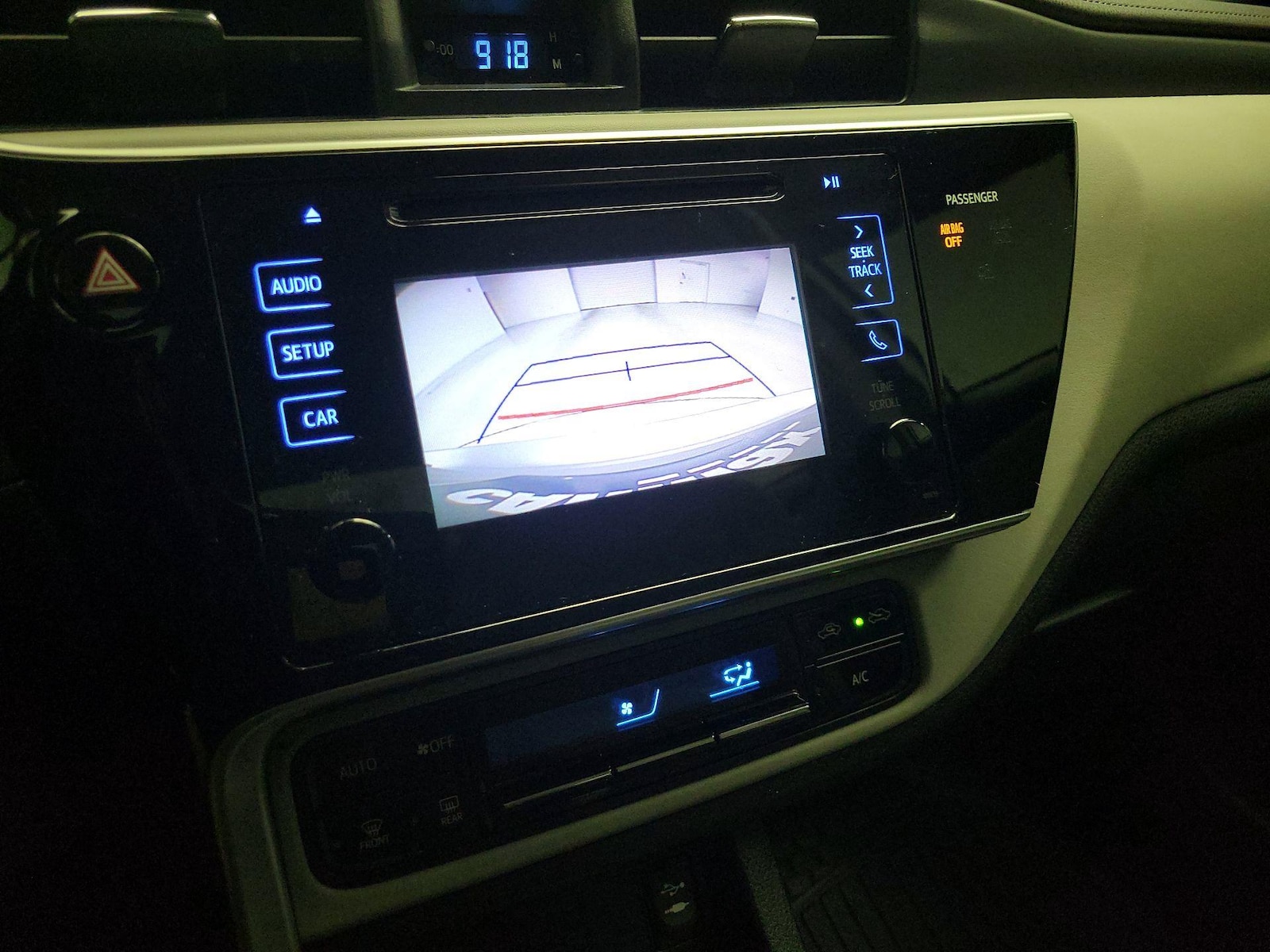 2017 Toyota Corolla LE - Photo 15