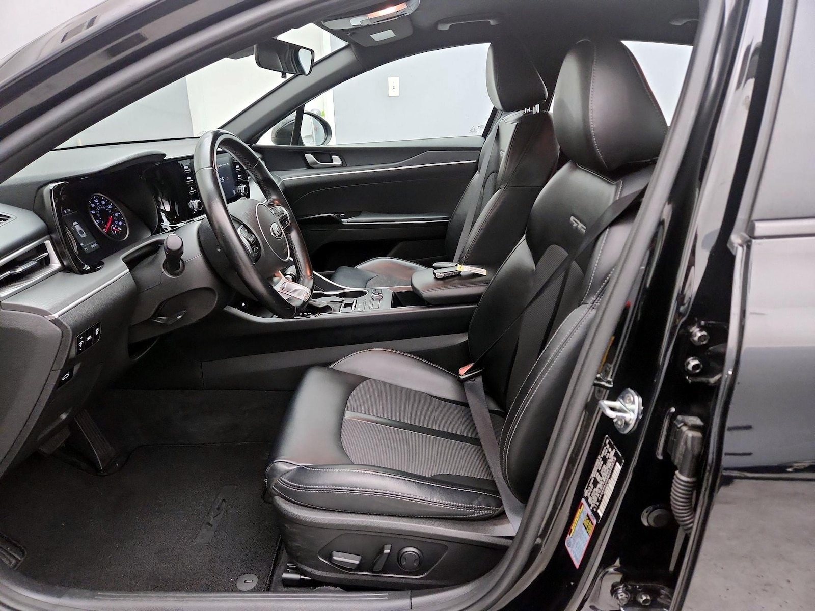 2021 Kia K5 GT-Line - Photo 12
