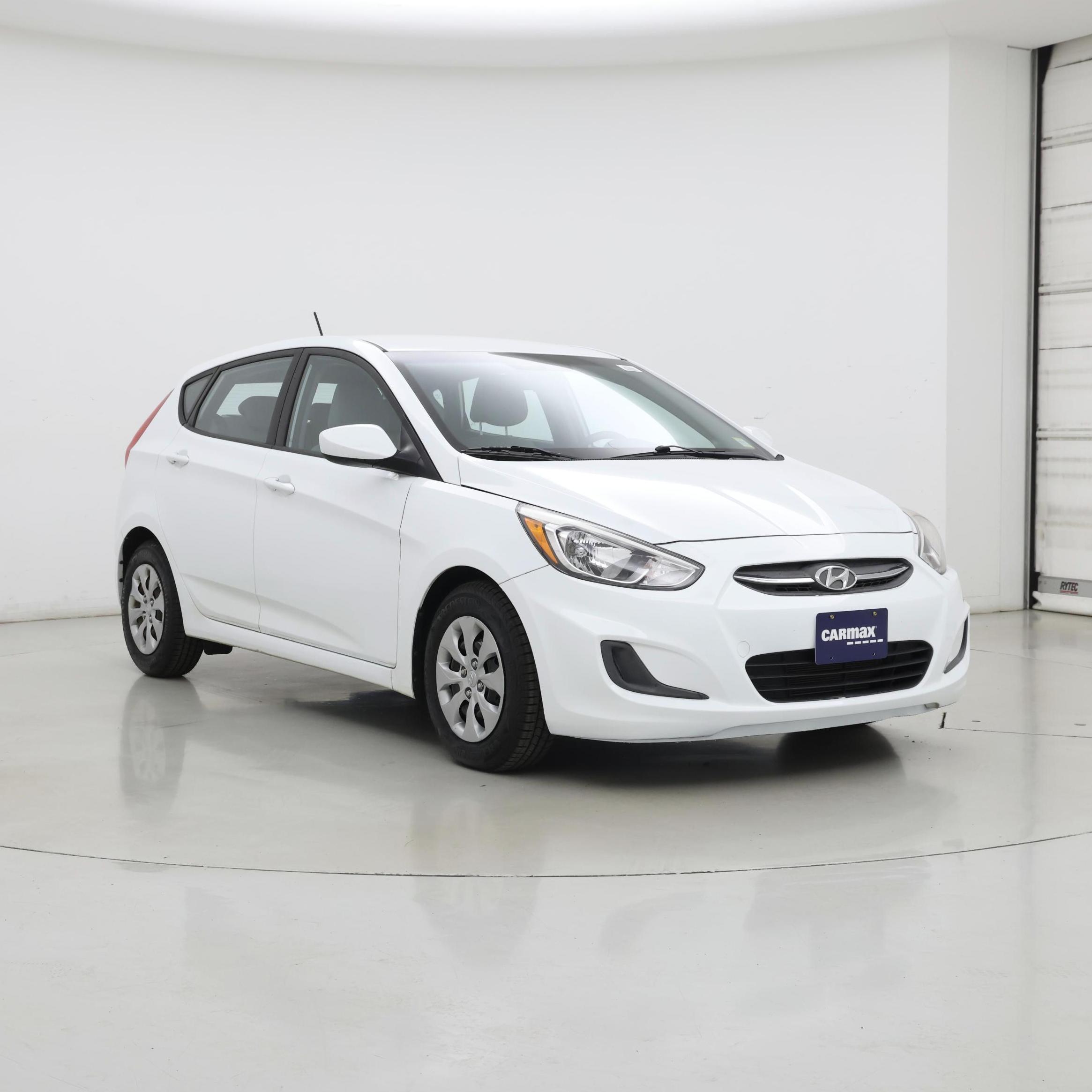 White 2016 Hyundai Accent Hatchback Front-Wheel Drive Automatic