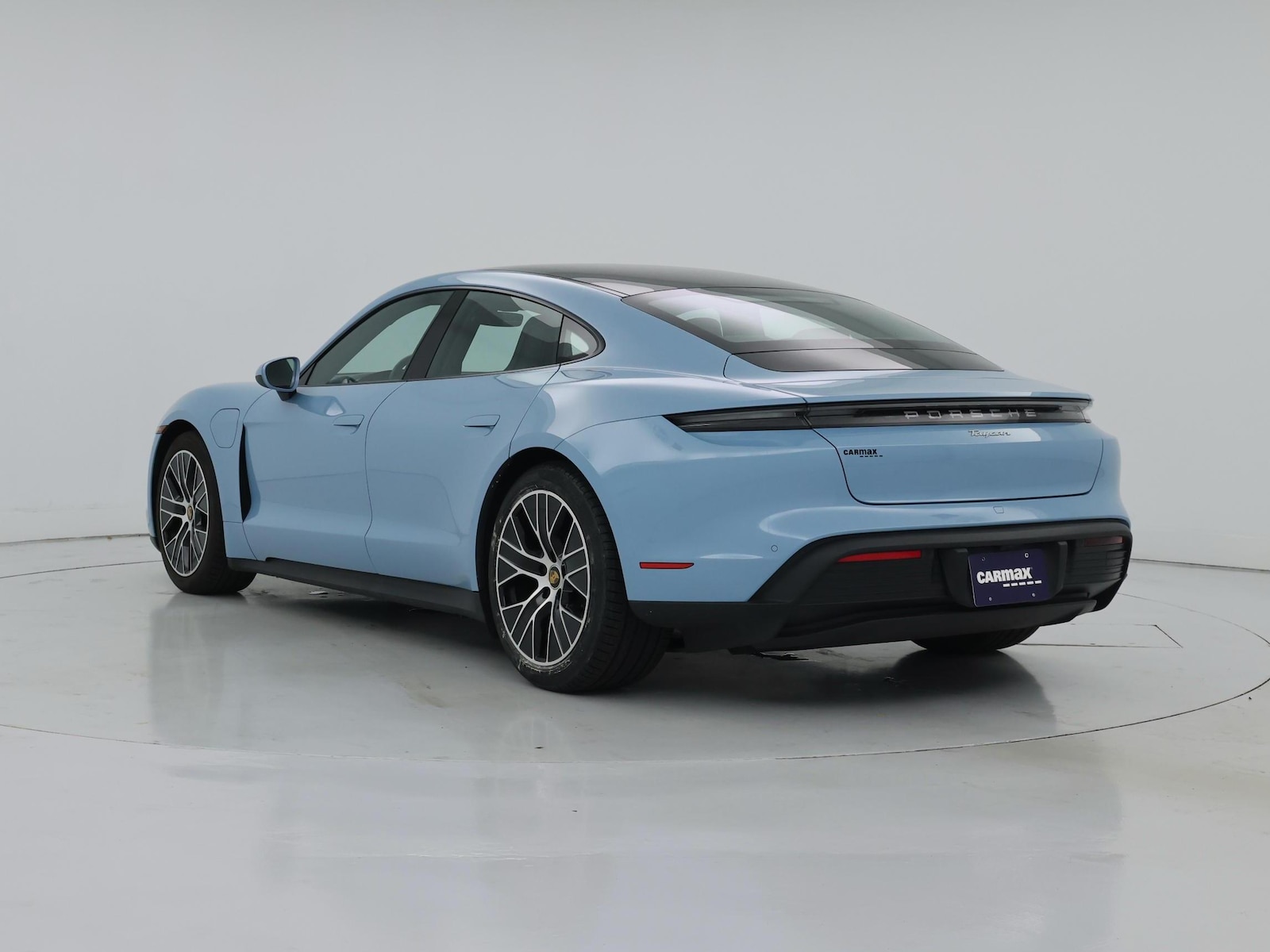 2022 Porsche Taycan Base - Photo 3
