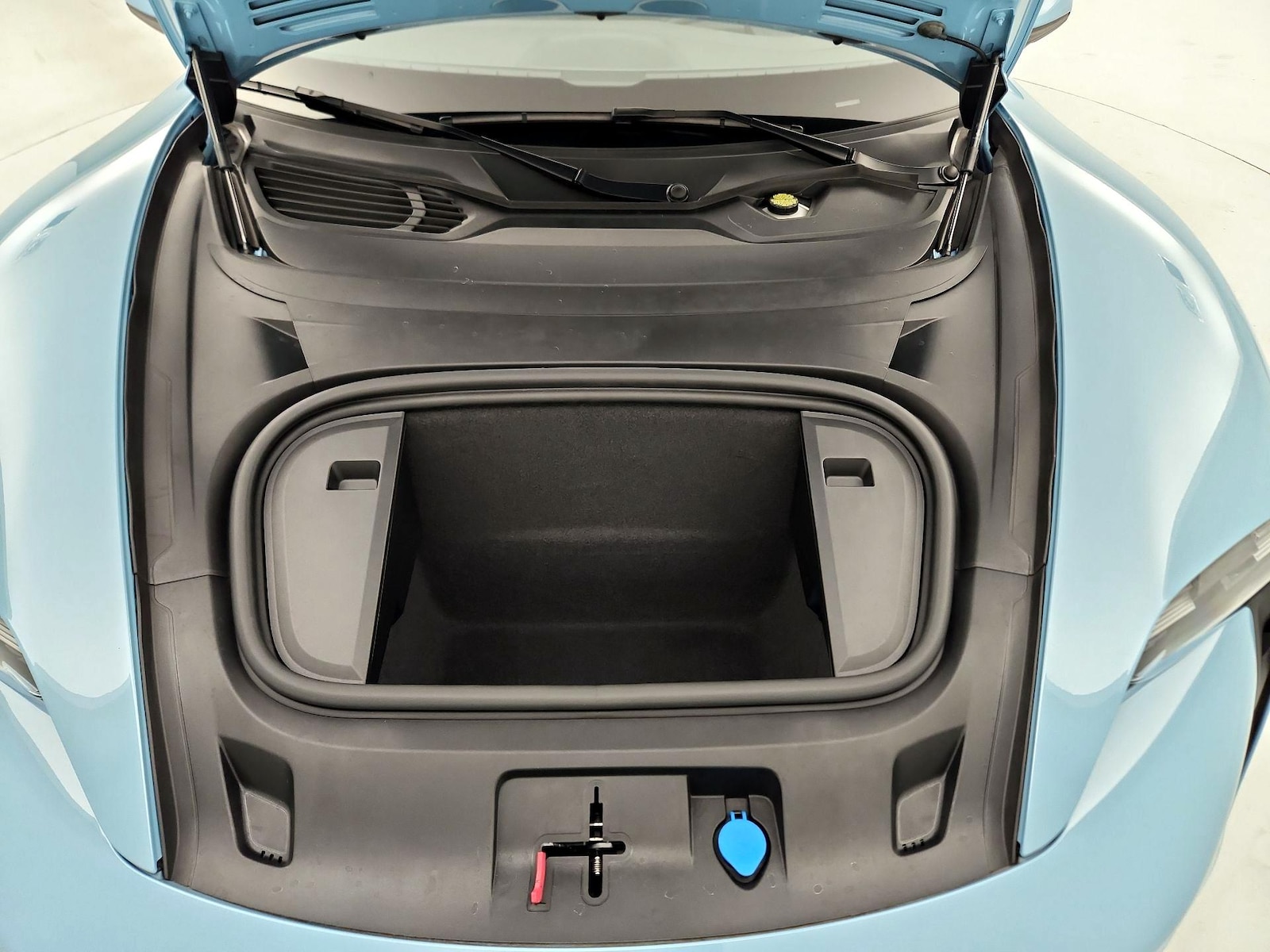2022 Porsche Taycan Base - Photo 22