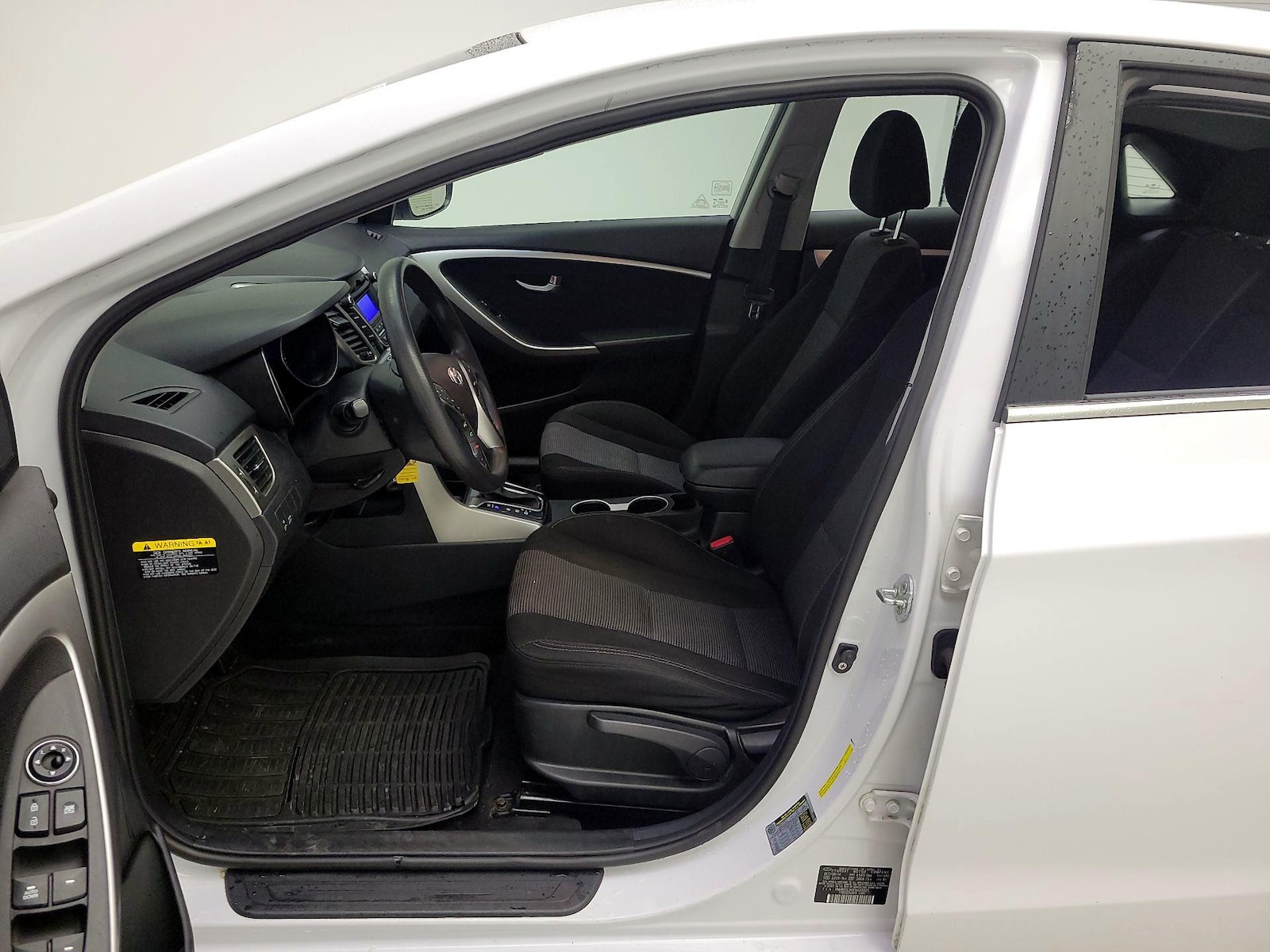2015 Hyundai Elantra GT Base - Photo 12