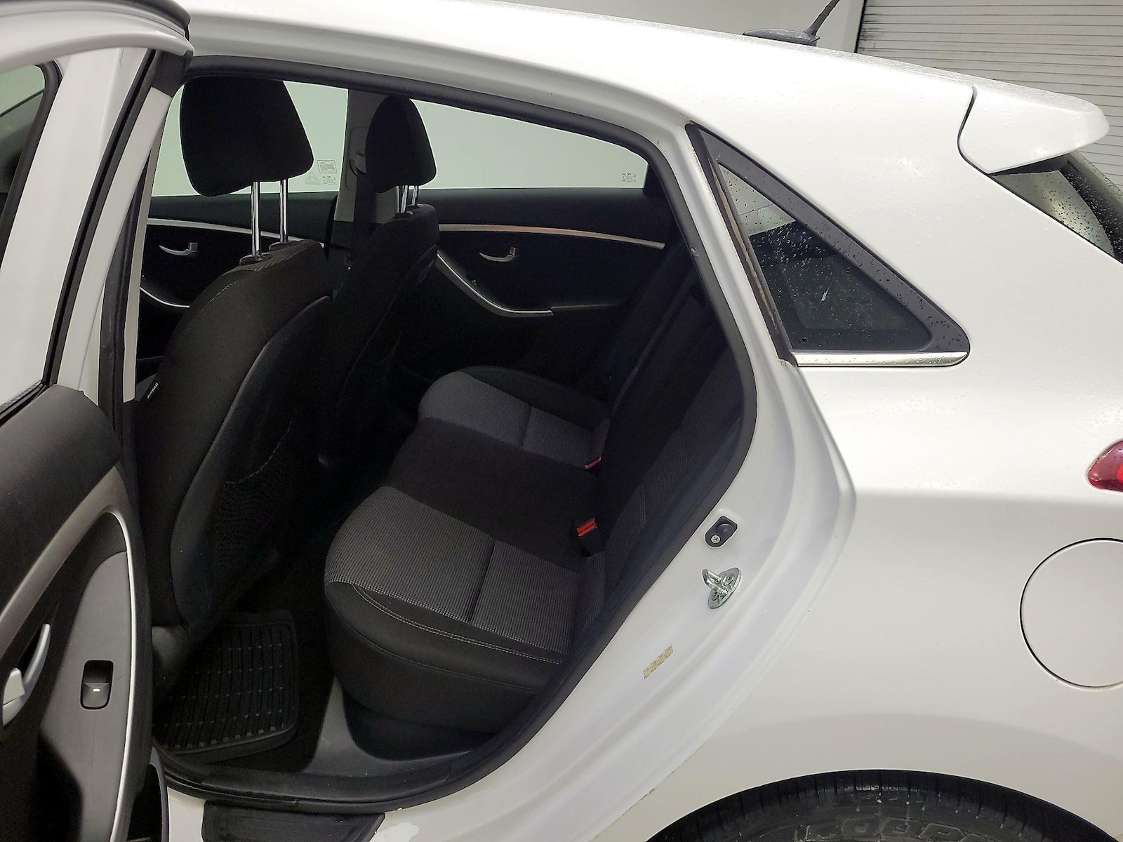 2015 Hyundai Elantra GT Base - Photo 18