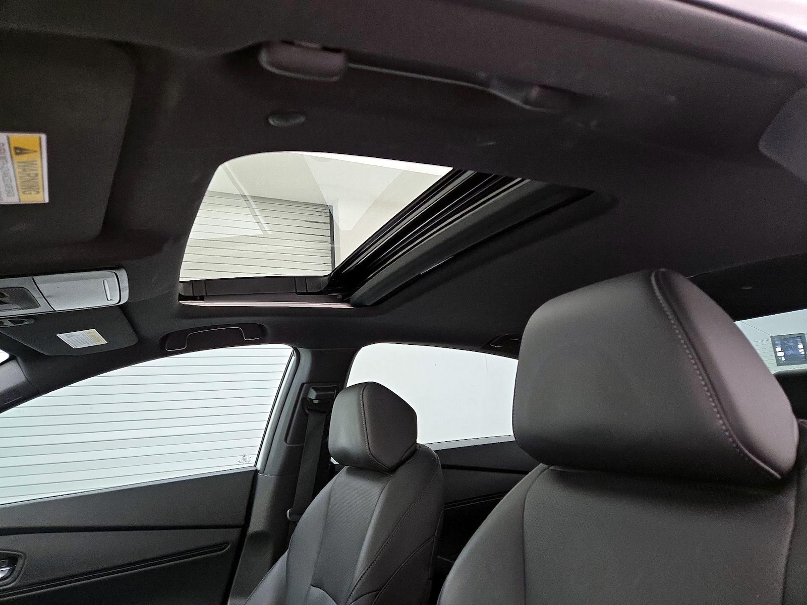 Sunroof(s) & Overhead Airbags