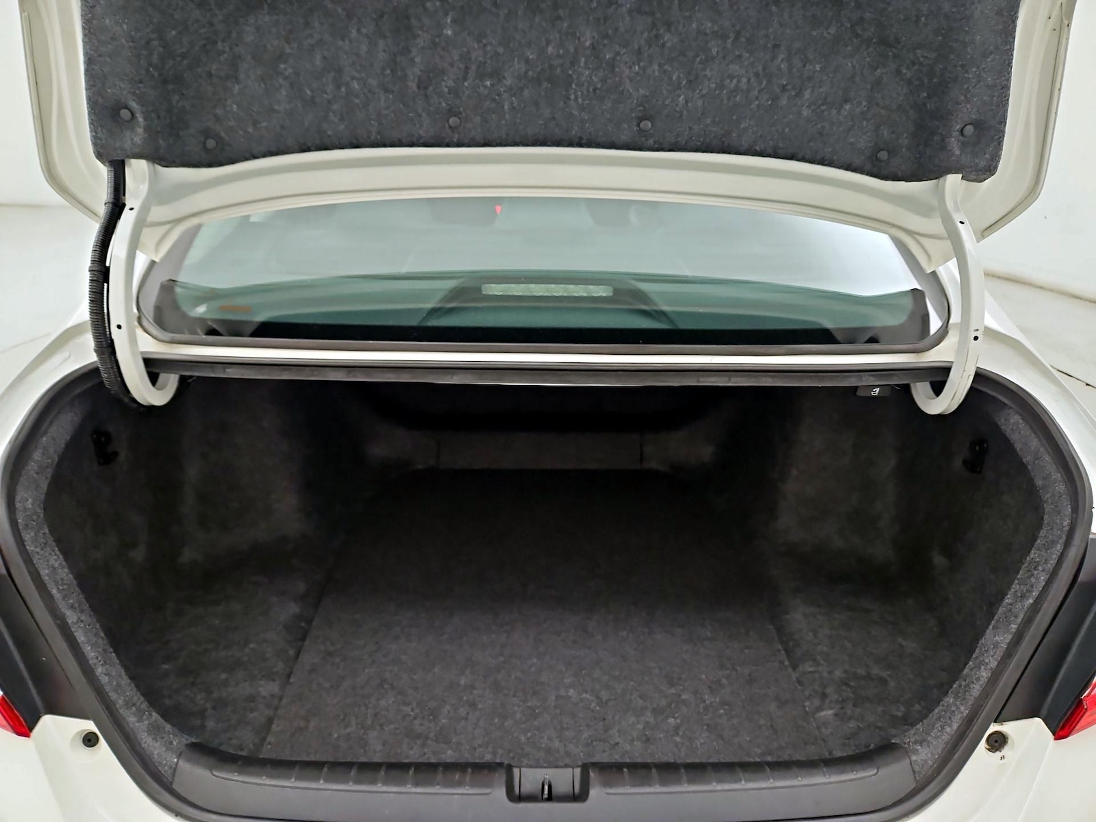 2021 Honda Accord LX - Photo 21