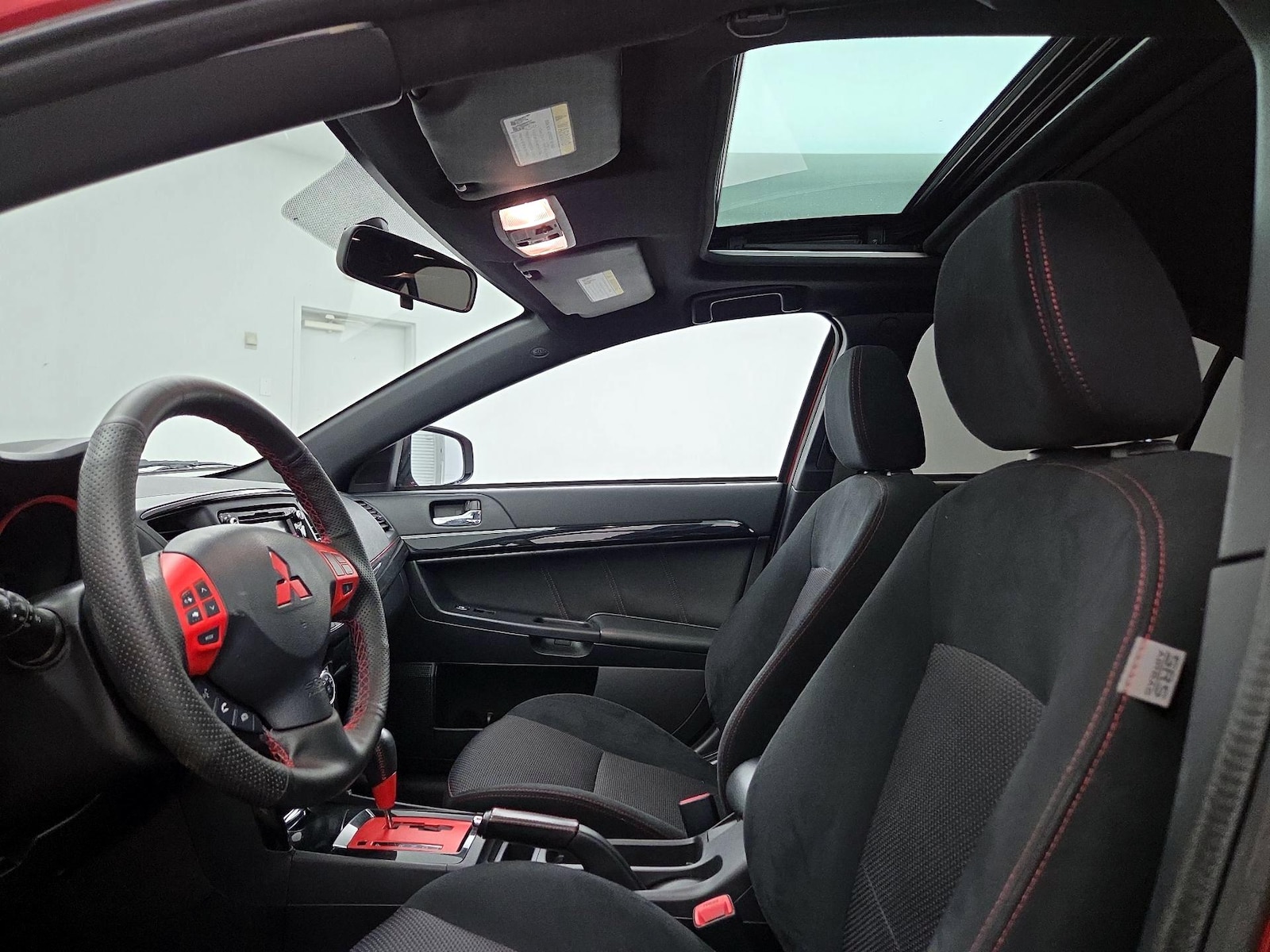Sunroof(s) & Overhead Airbags