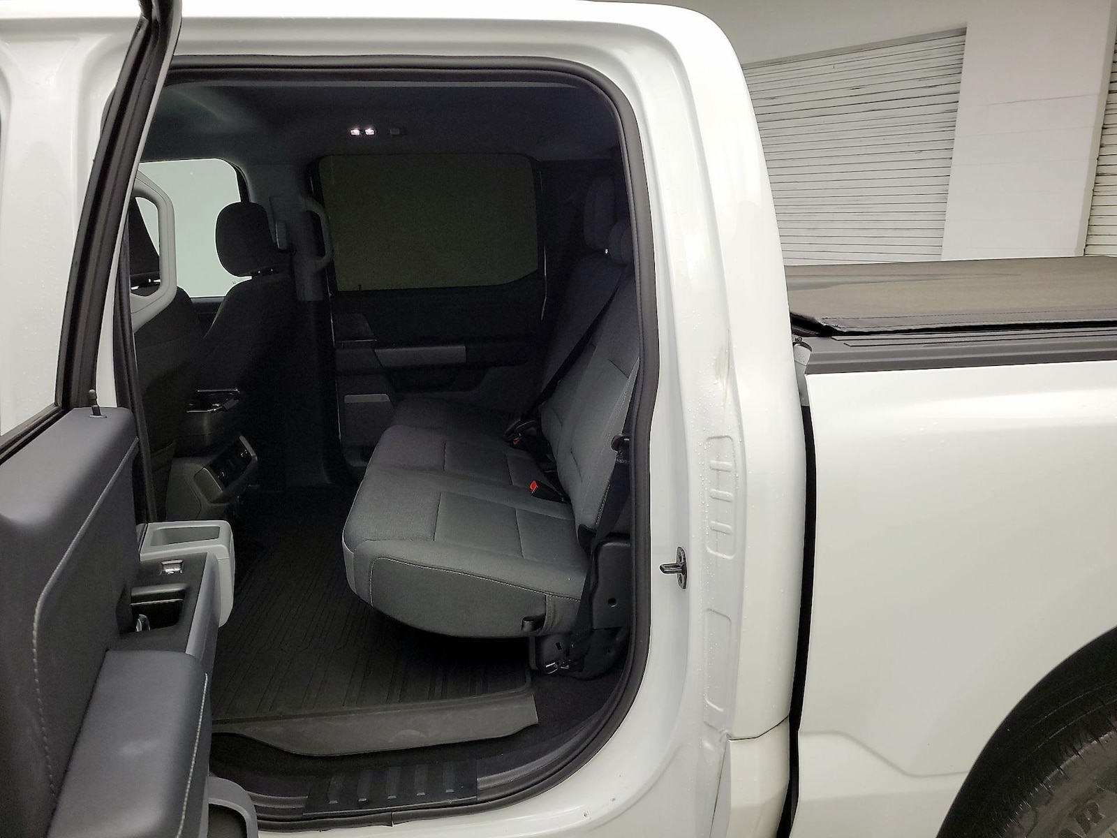 2024 Ford F-150 Lightning Flash - Photo 19