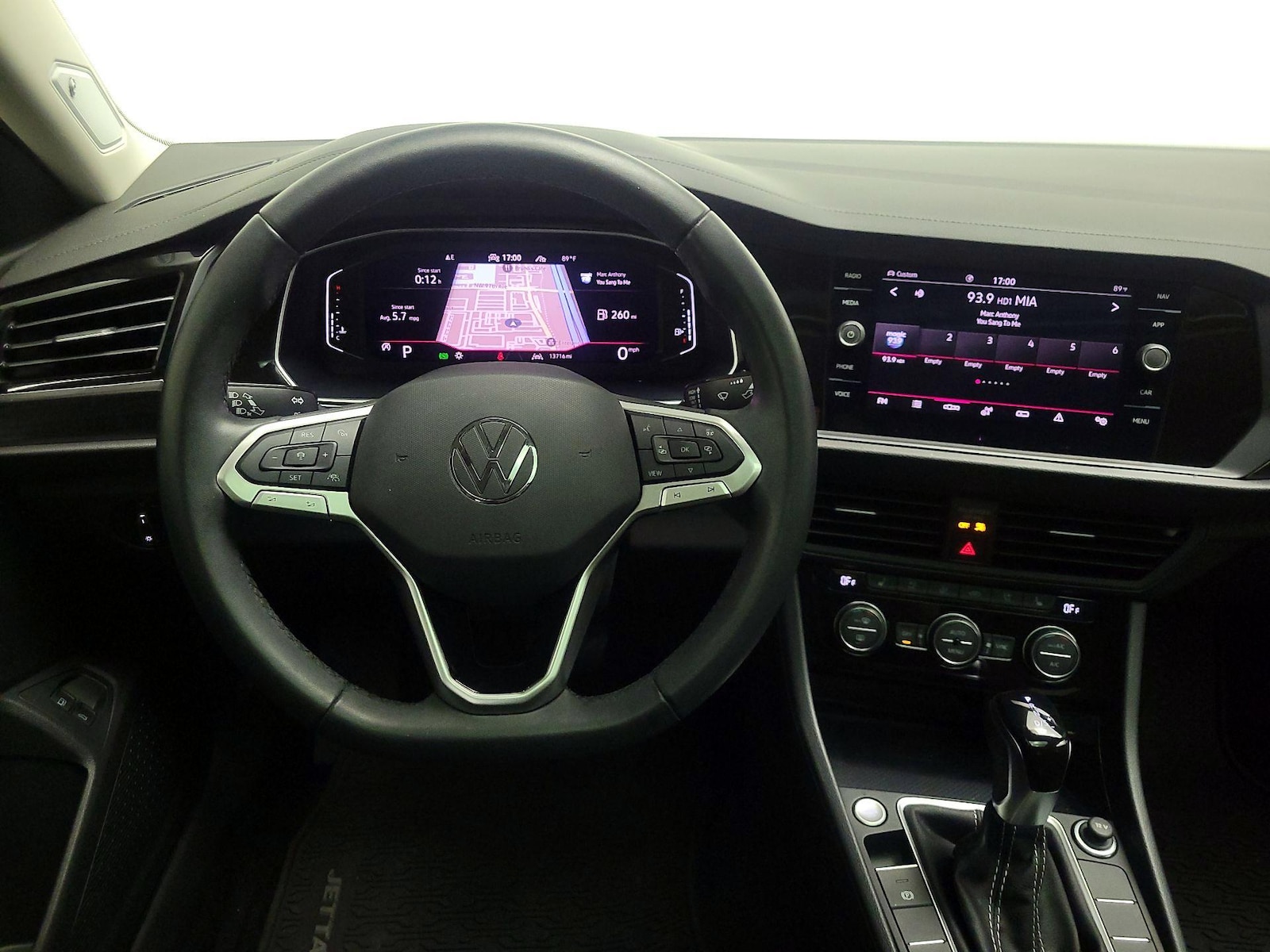 2024 Volkswagen Jetta SEL - Photo 11