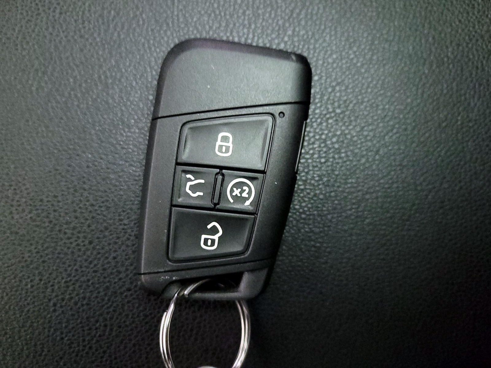 2024 Volkswagen Jetta SEL - Photo 24