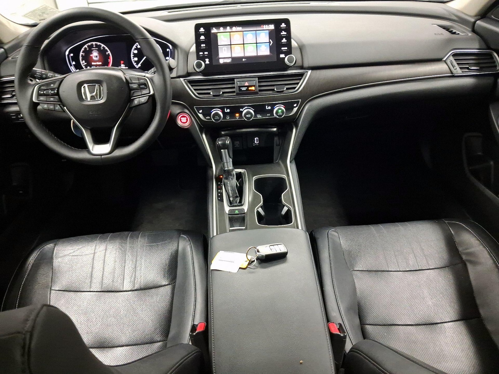Apple CarPlay® & Android Auto™