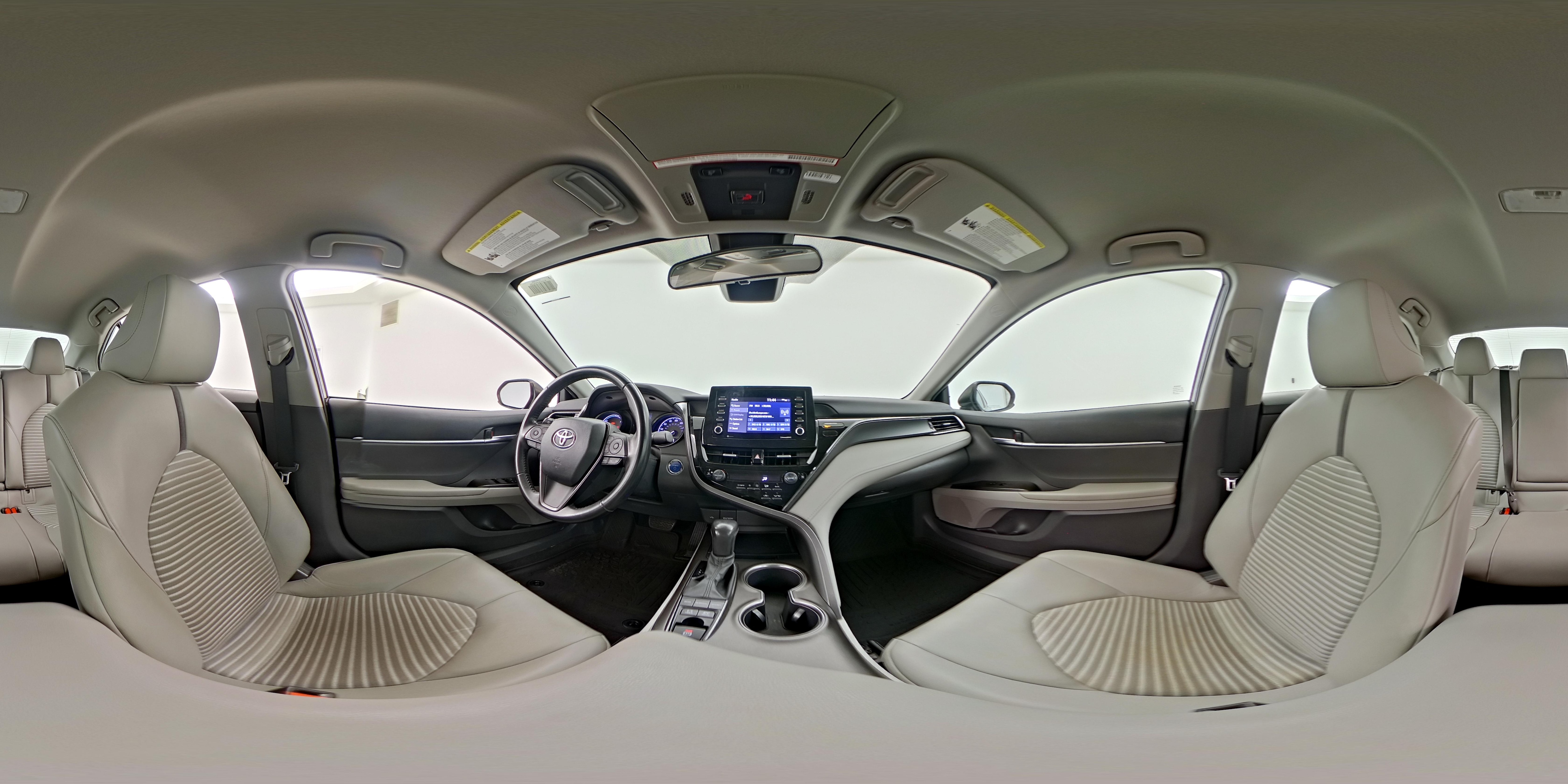 2021 Toyota Camry SE - Photo 24