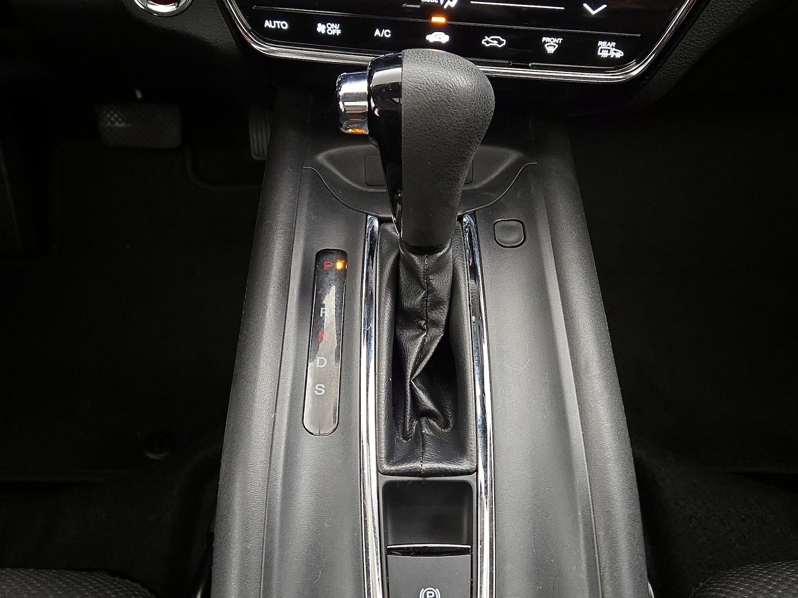2018 Honda HR-V EX - Photo 18