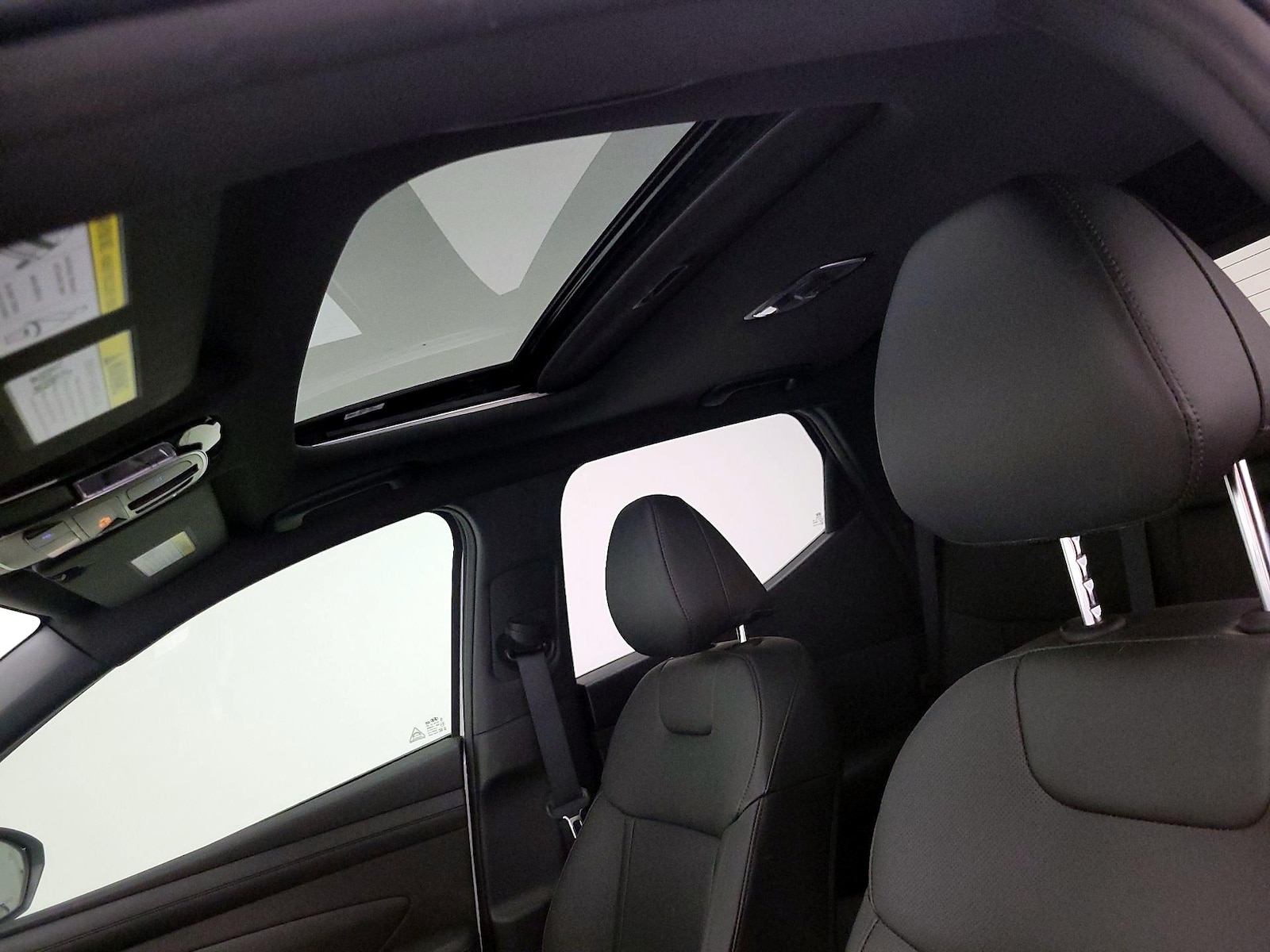 Sunroof(s) & Overhead Airbags