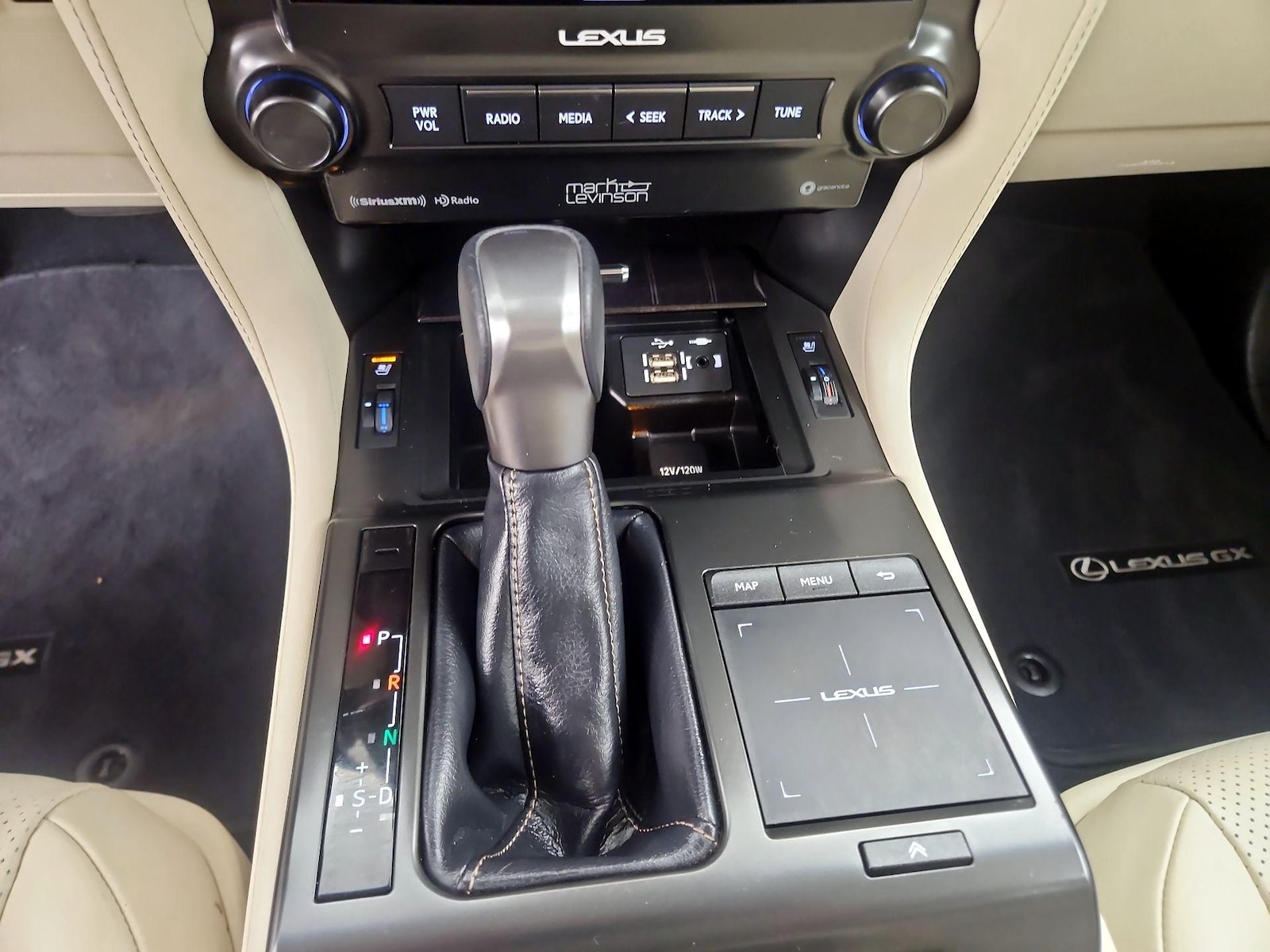2023 Lexus GX LUXURY - Photo 19