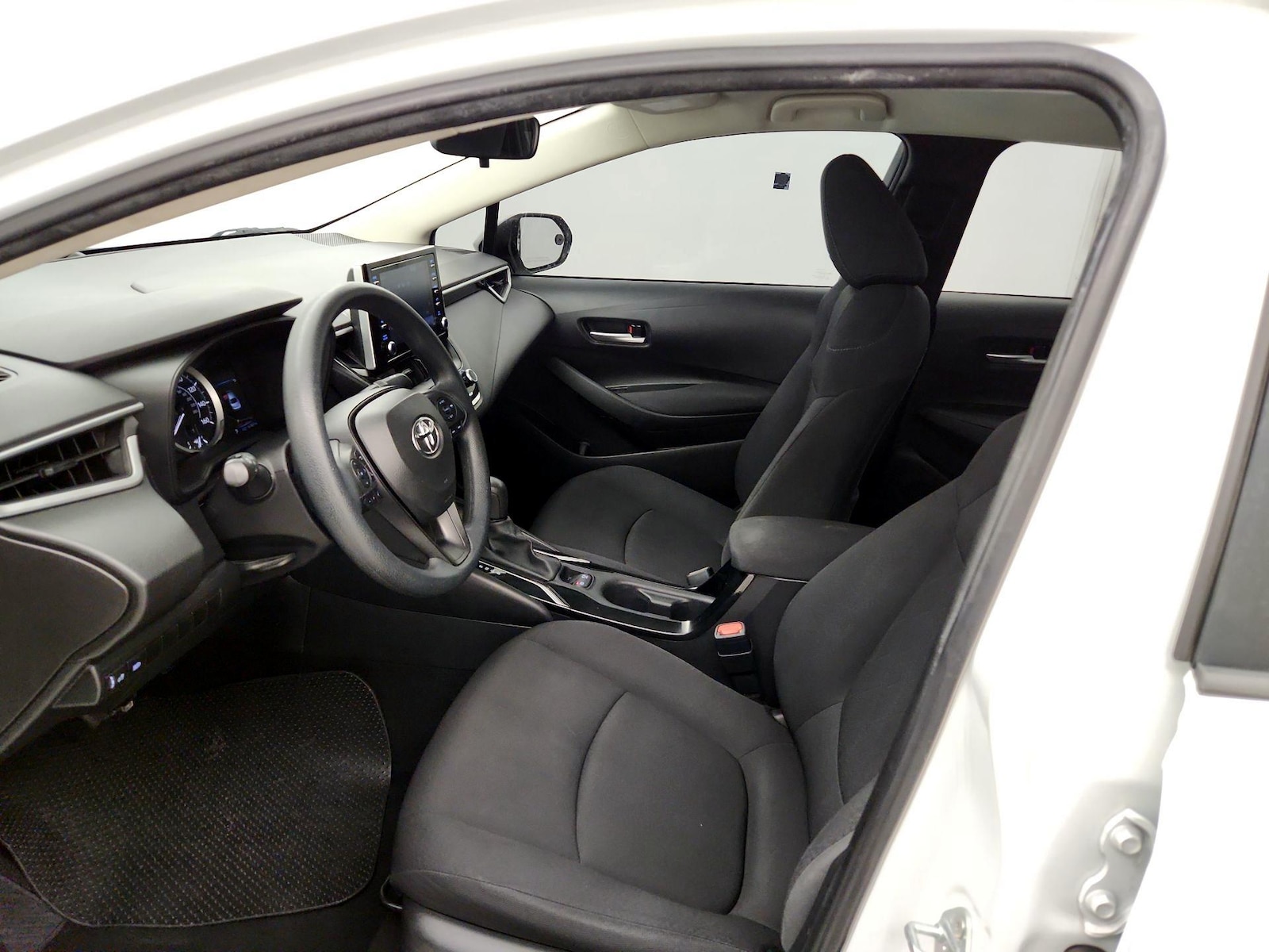 2020 Toyota Corolla LE - Photo 10