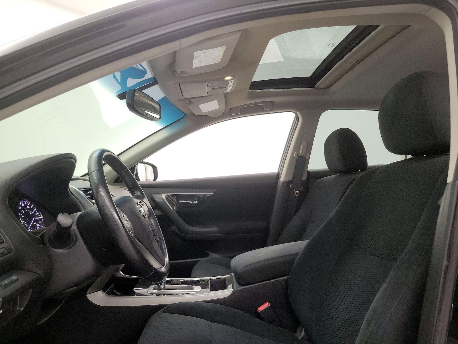 Sunroof(s) & Overhead Airbags