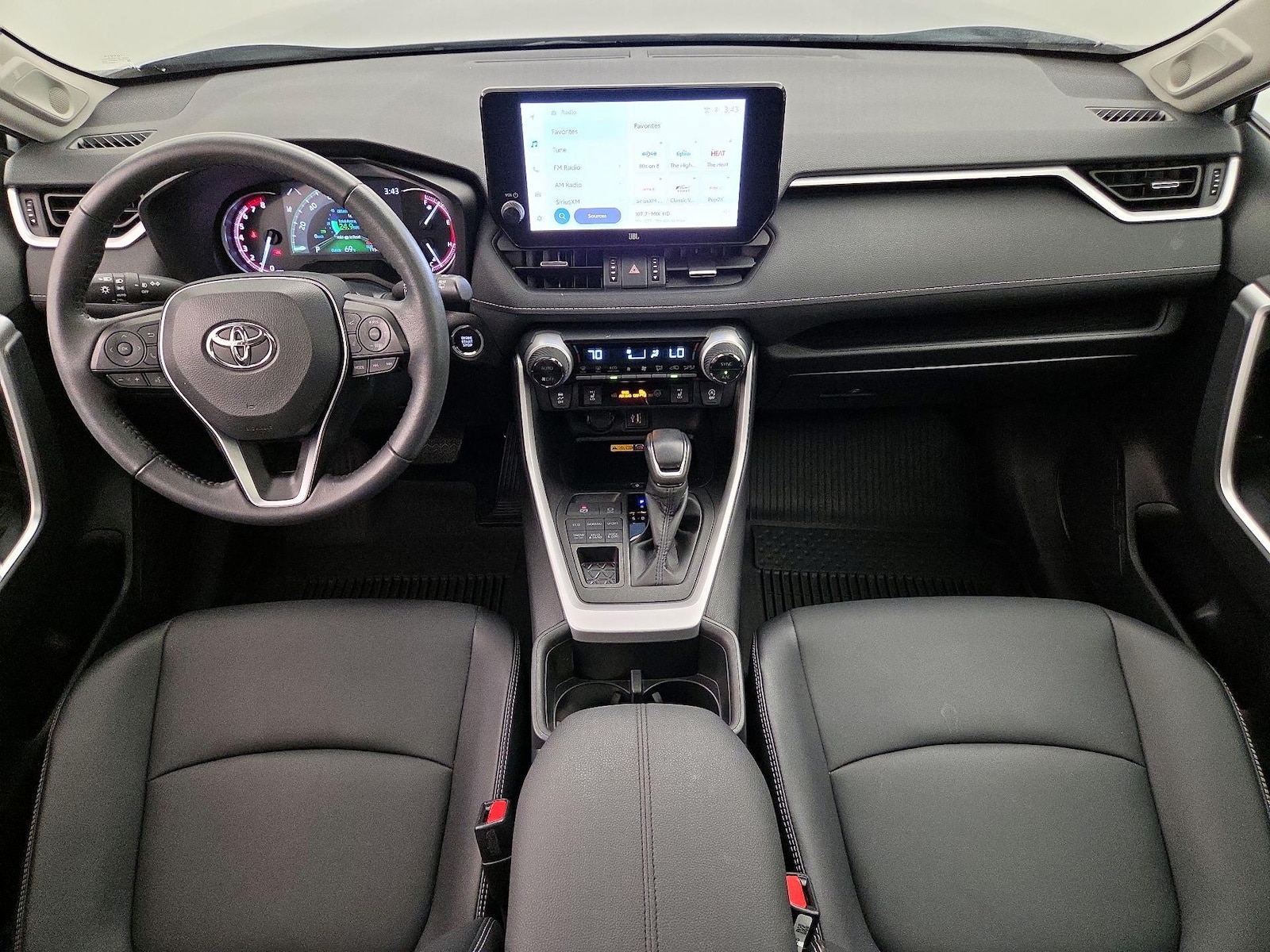 2025 Toyota RAV4 XLE Premium - Photo 10