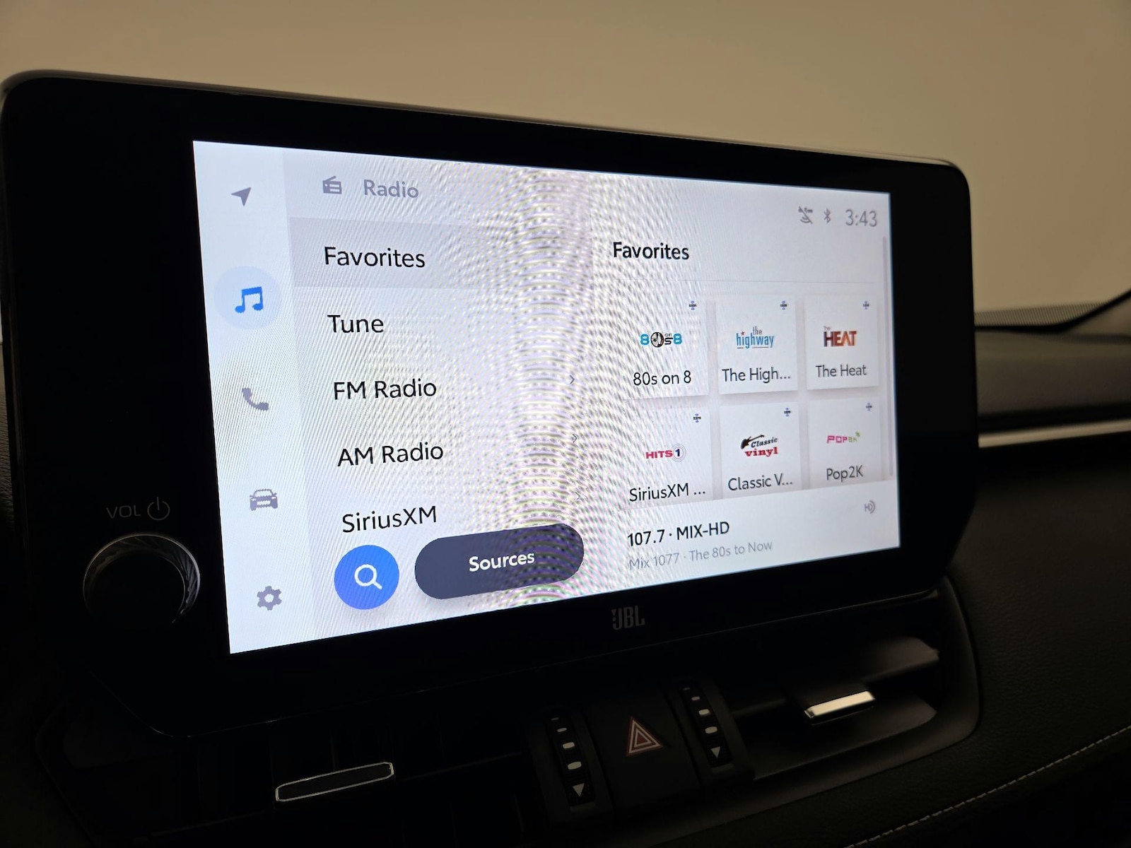 2025 Toyota RAV4 XLE Premium - Photo 16