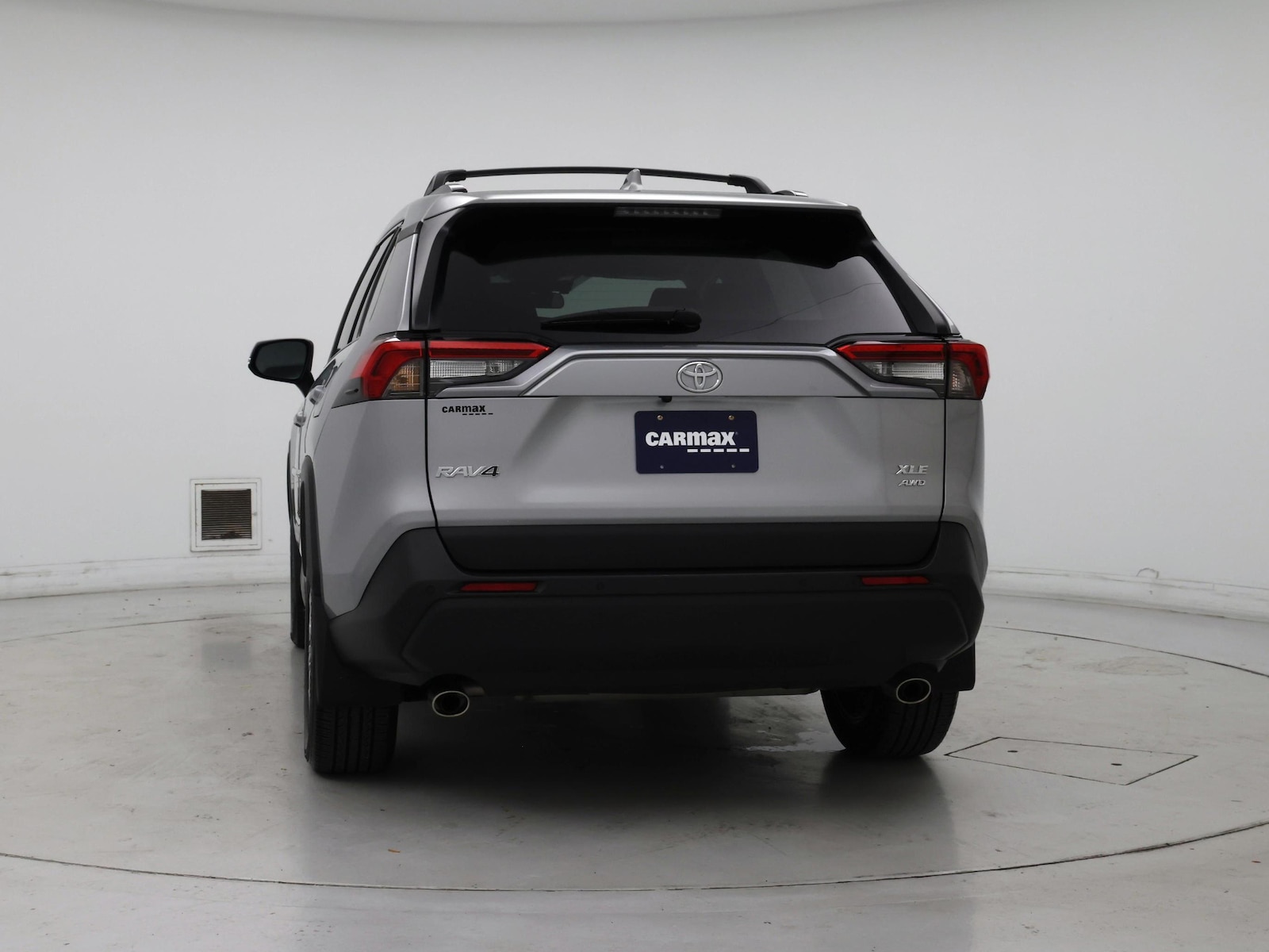 2025 Toyota RAV4 XLE Premium - Photo 7