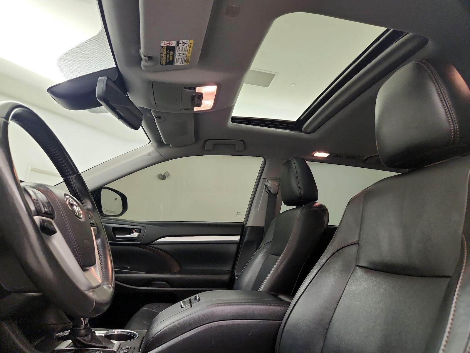 Sunroof(s) & Overhead Airbags