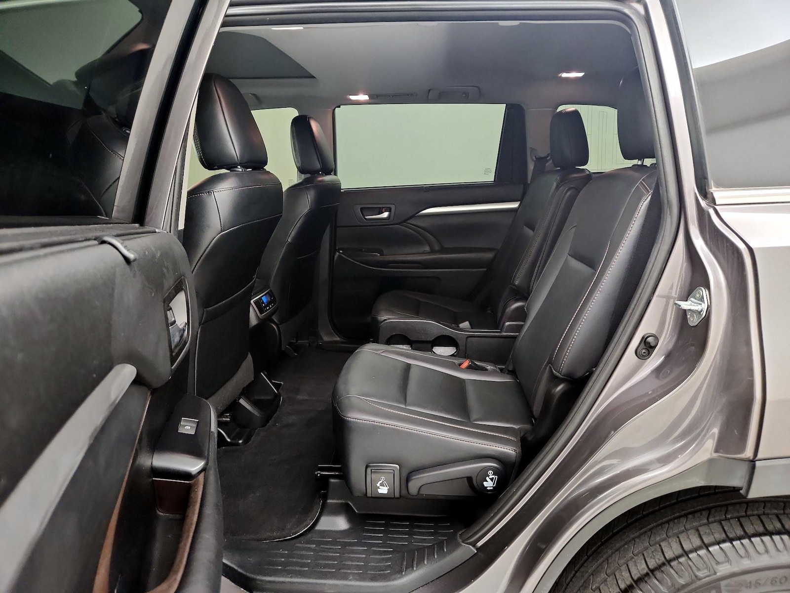 Rear Air Conditioning