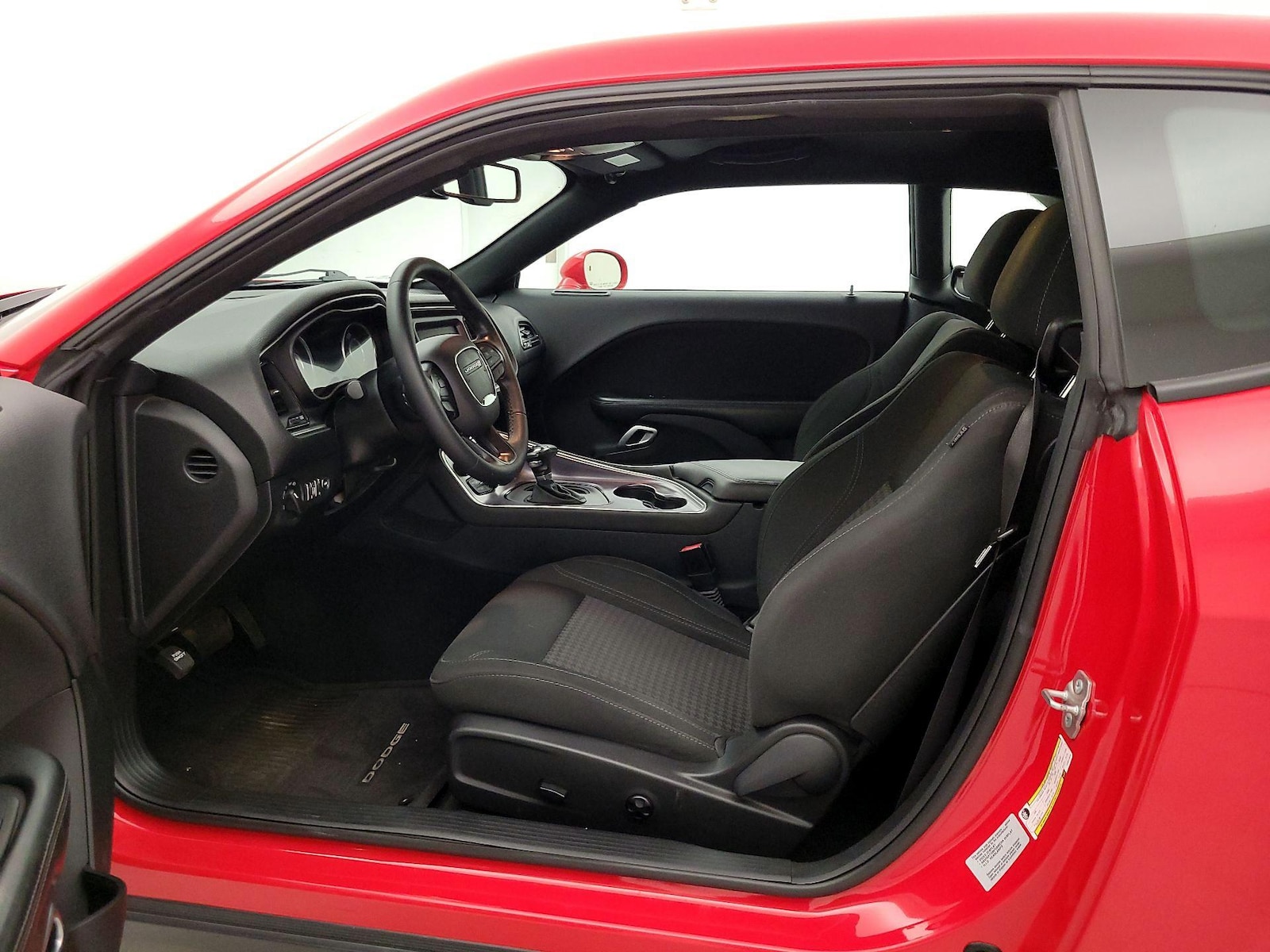 2015 Dodge Challenger SXT - Photo 12
