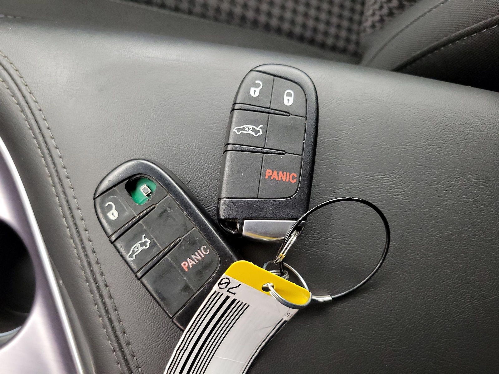 2015 Dodge Challenger SXT - Photo 22