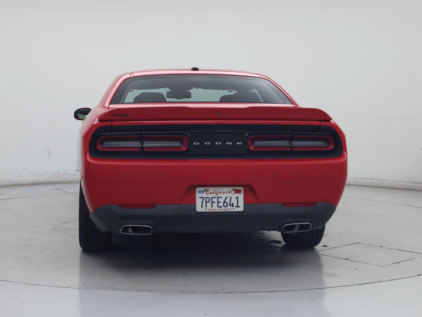 2015 Dodge Challenger SXT - Photo 7
