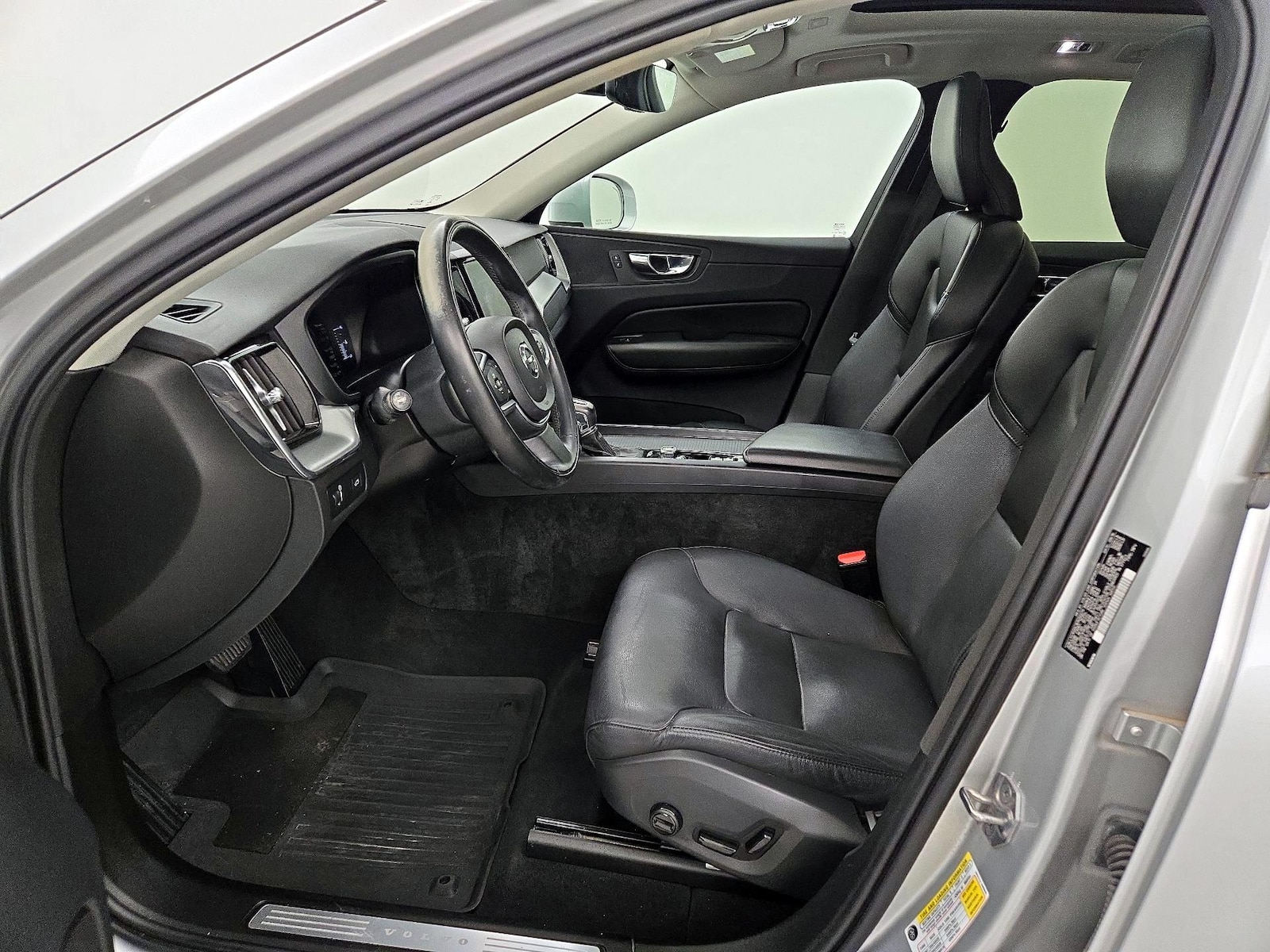 2019 Volvo XC60 Momentum - Photo 12