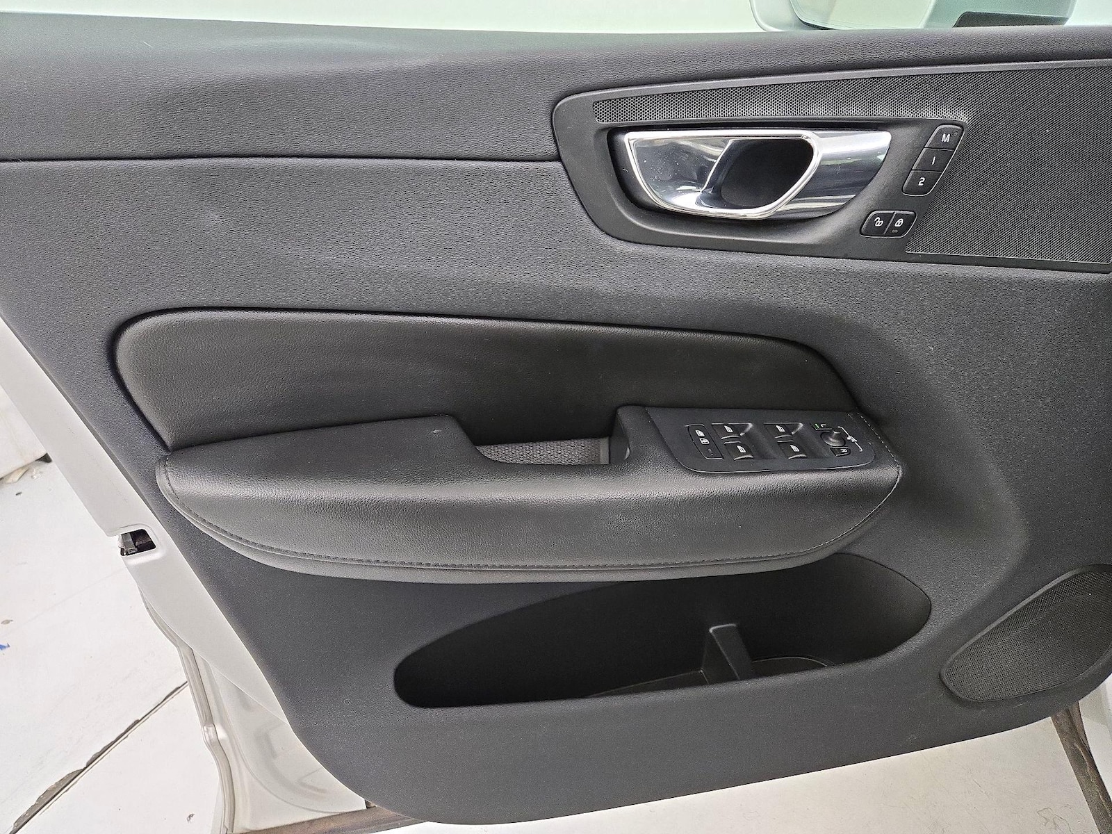 2019 Volvo XC60 Momentum - Photo 13