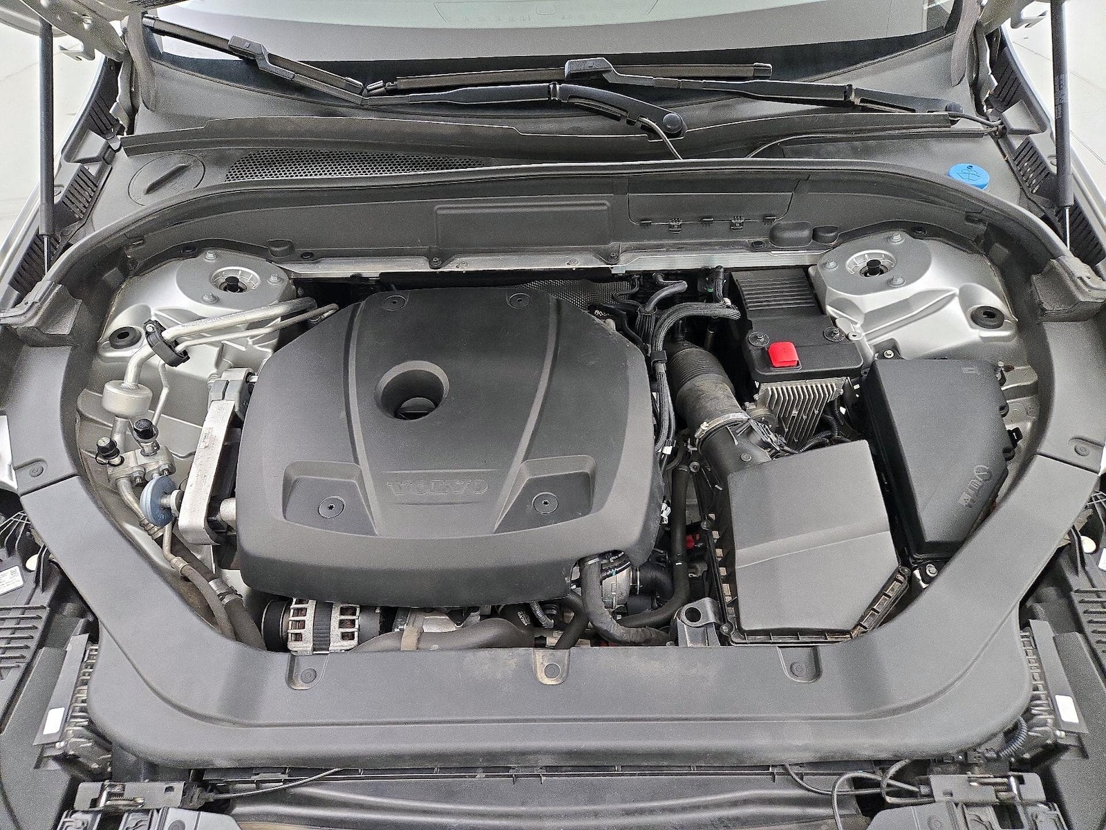 2019 Volvo XC60 Momentum - Photo 24