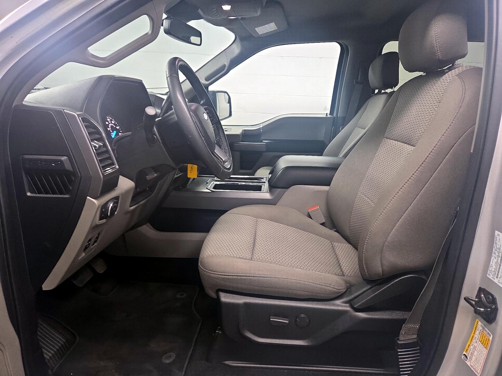 Power Seat(s) & Side Airbags