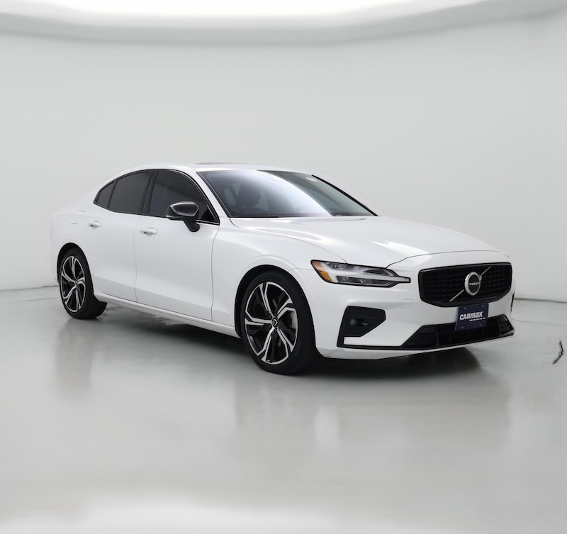 2024 Volvo S60 B5 Core Dark Theme
